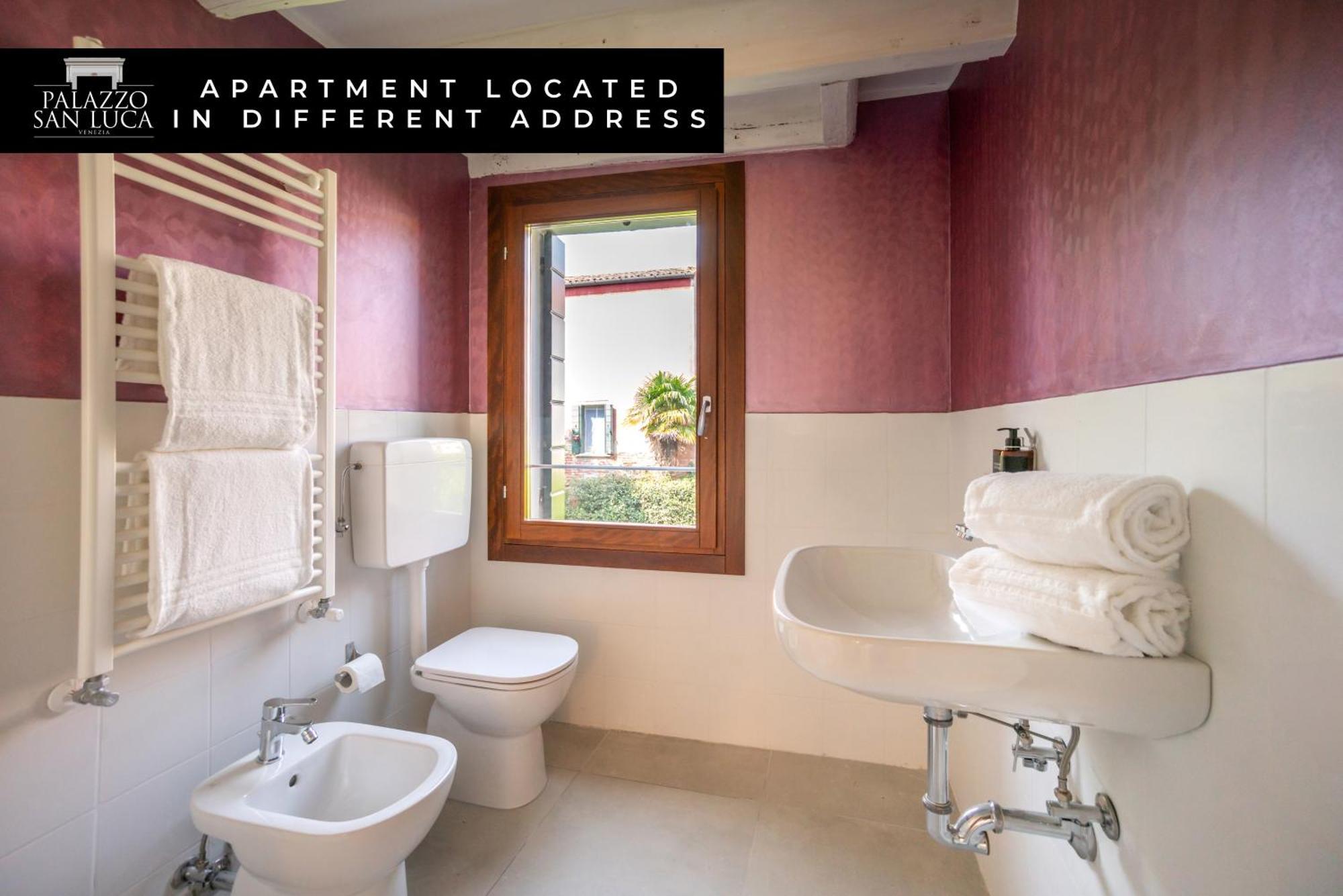 Train Station - Two-Bedroom Apartment with Garden View (Different address)