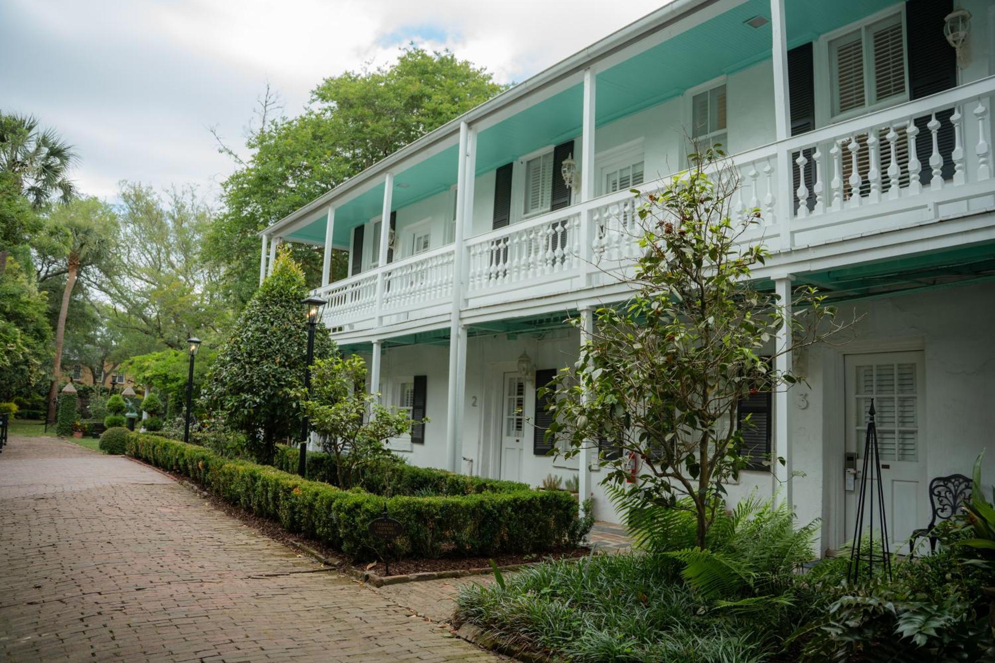 Battery Carriage House Suite