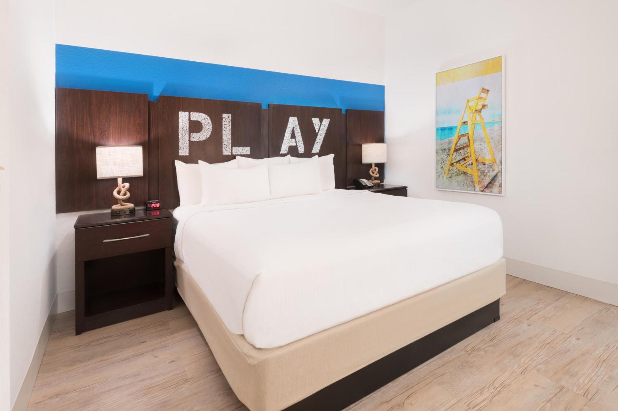 Resort Guest Room One Queen