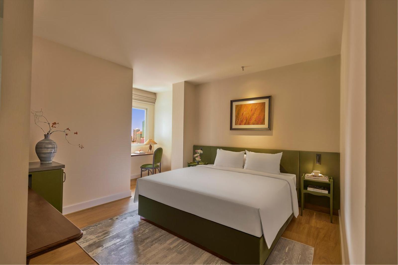 Deluxe King Room