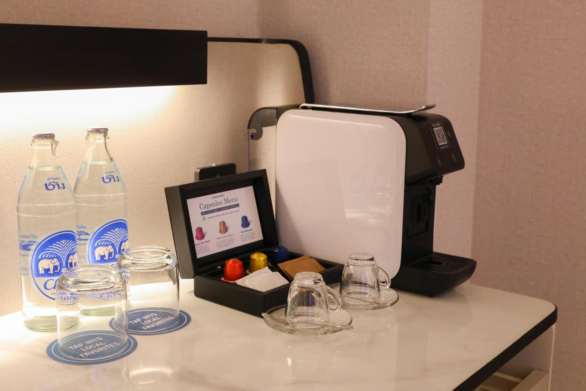 Deluxe Studio Suite, 1 King, City View