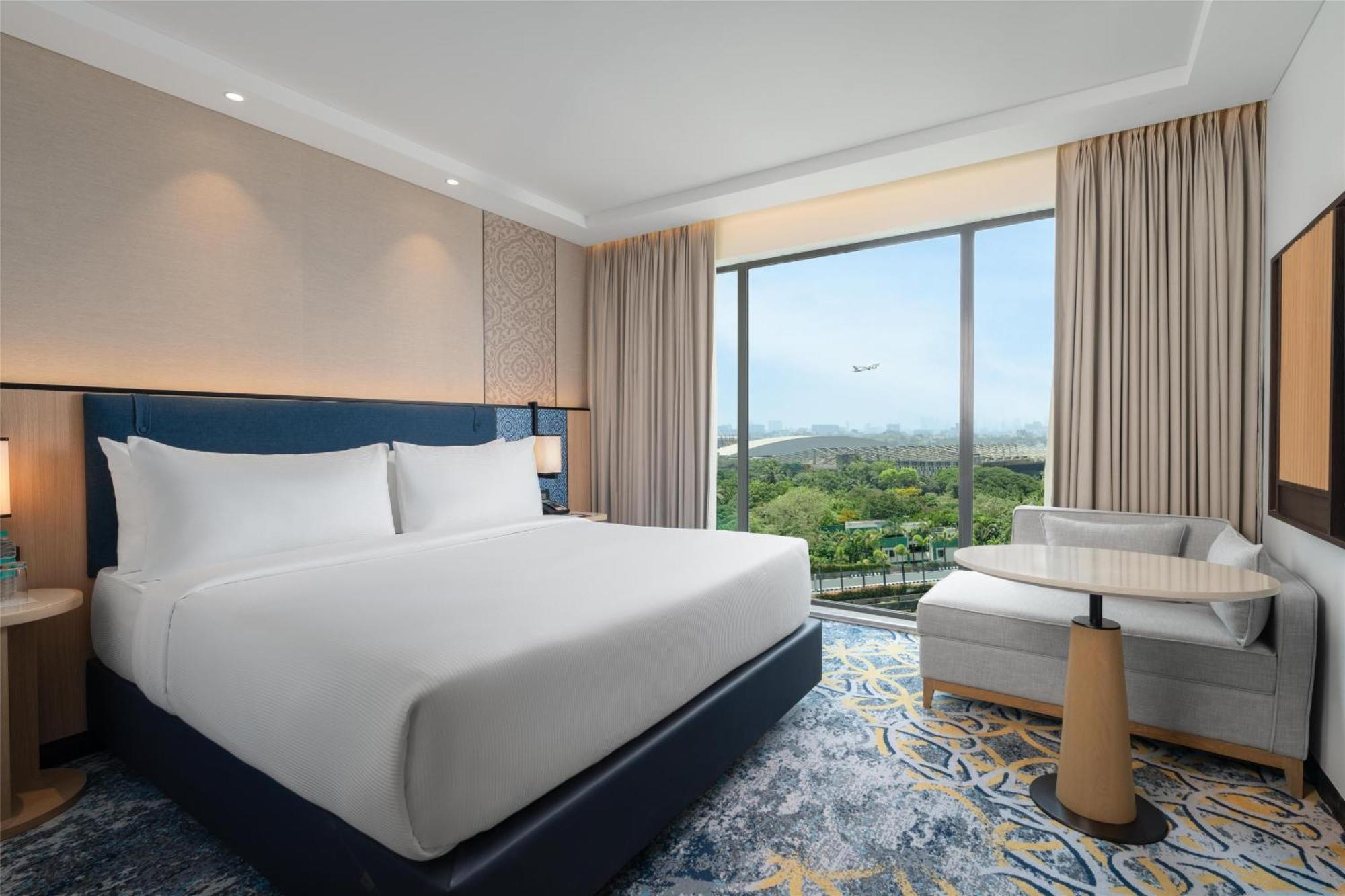 King Guest Room with Runway View