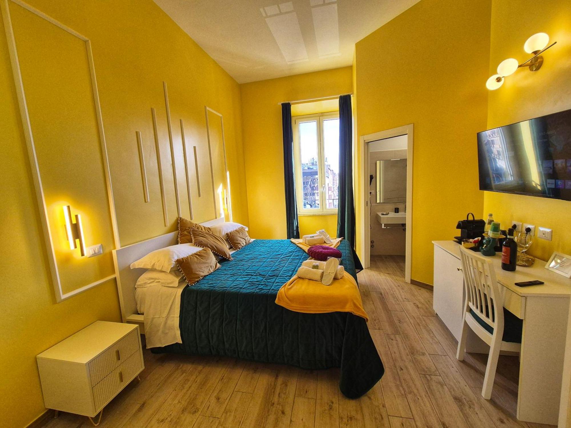 Superior King Room