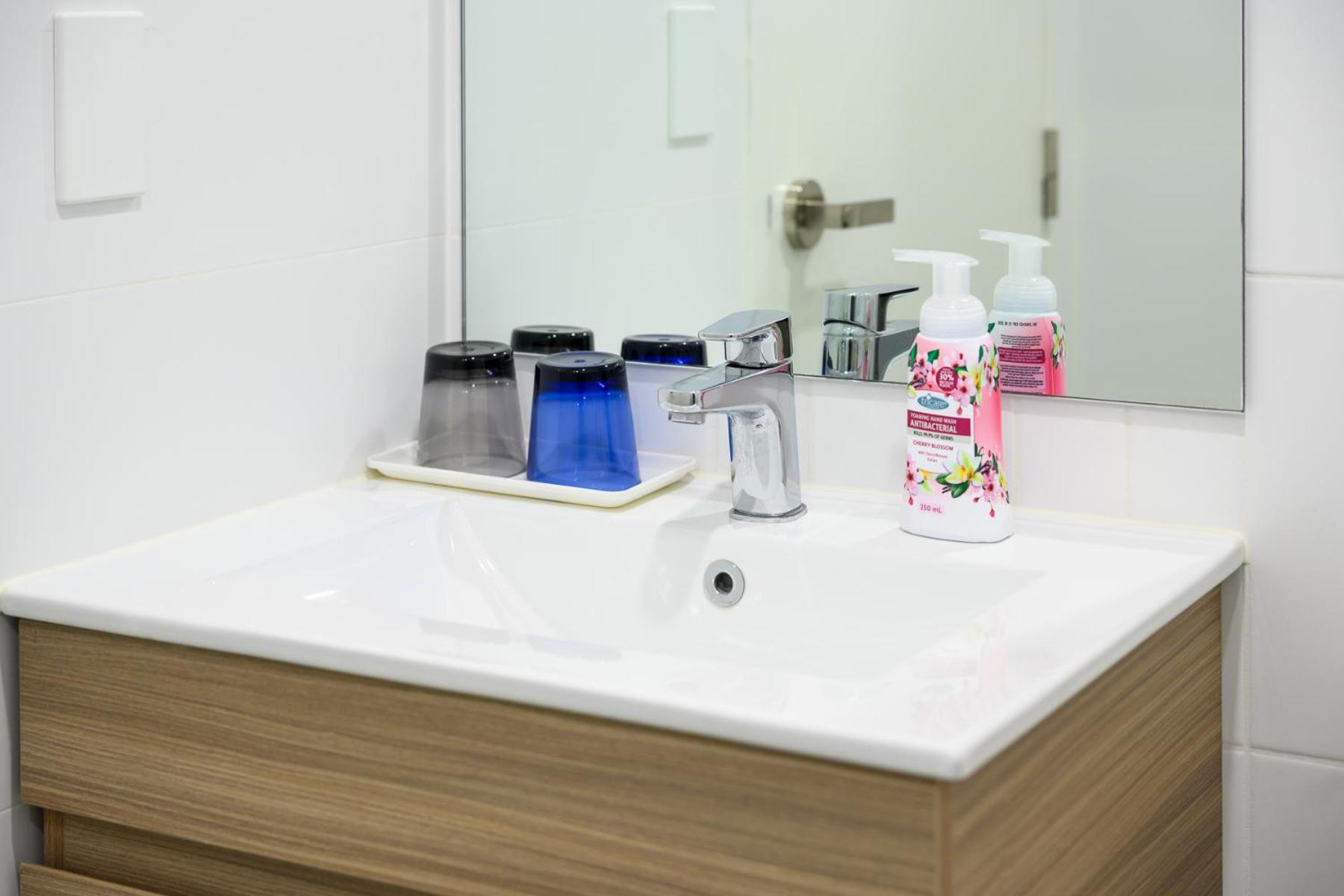 Premium Twin Room,1676645209:JPEG