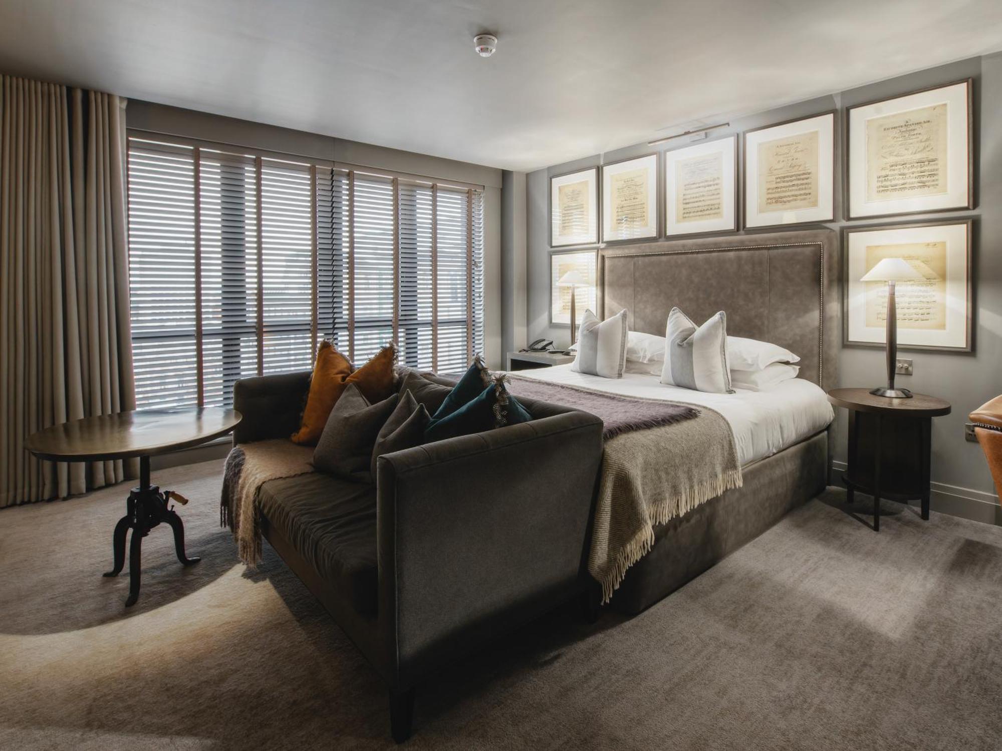 Signature Suite