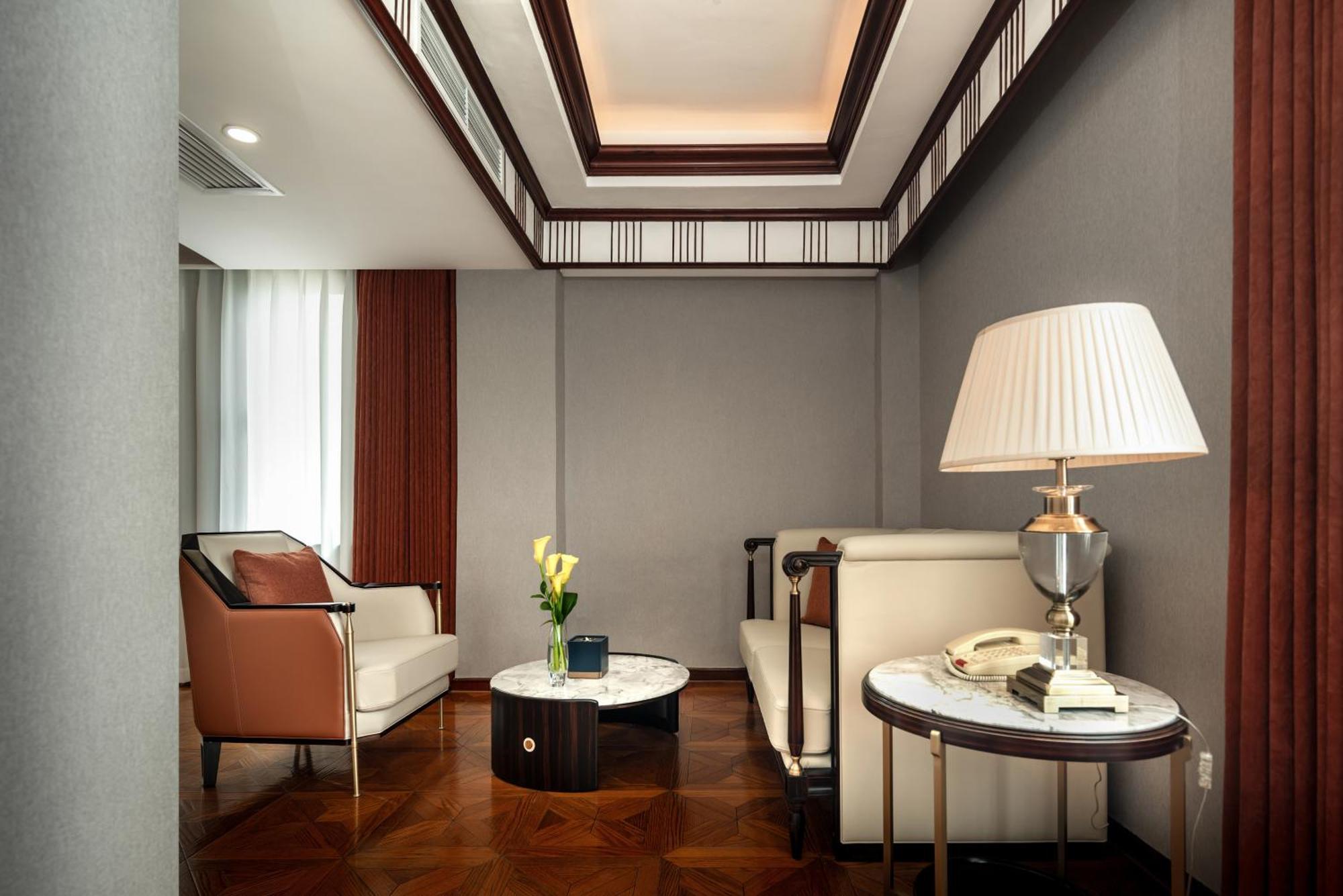 Specialty Suite