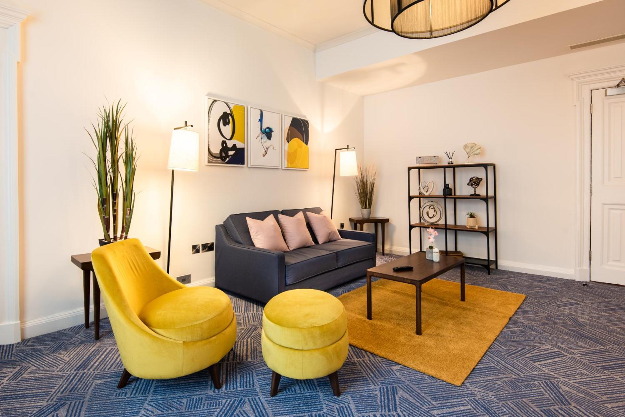 One-Bedroom King Suite