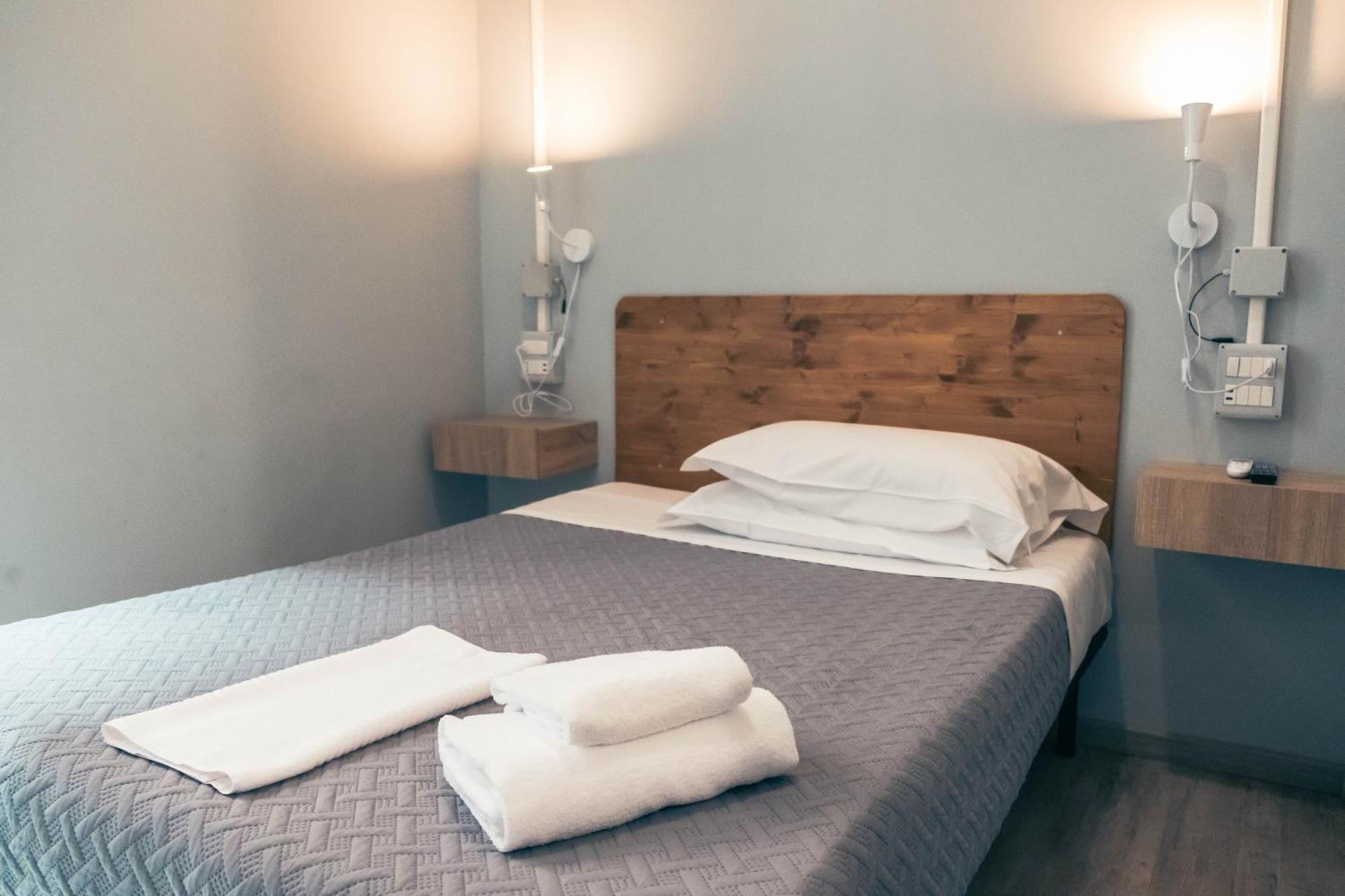 Large Single Room