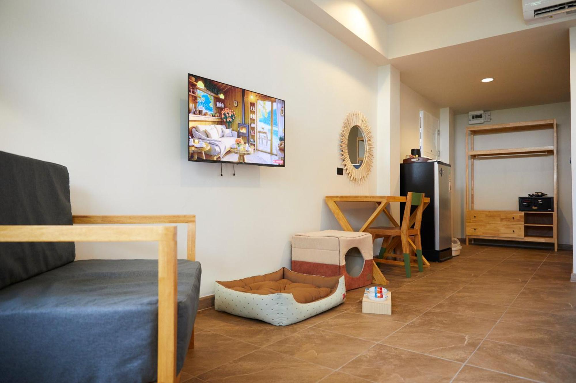 Pet-Friendly Signature Suite