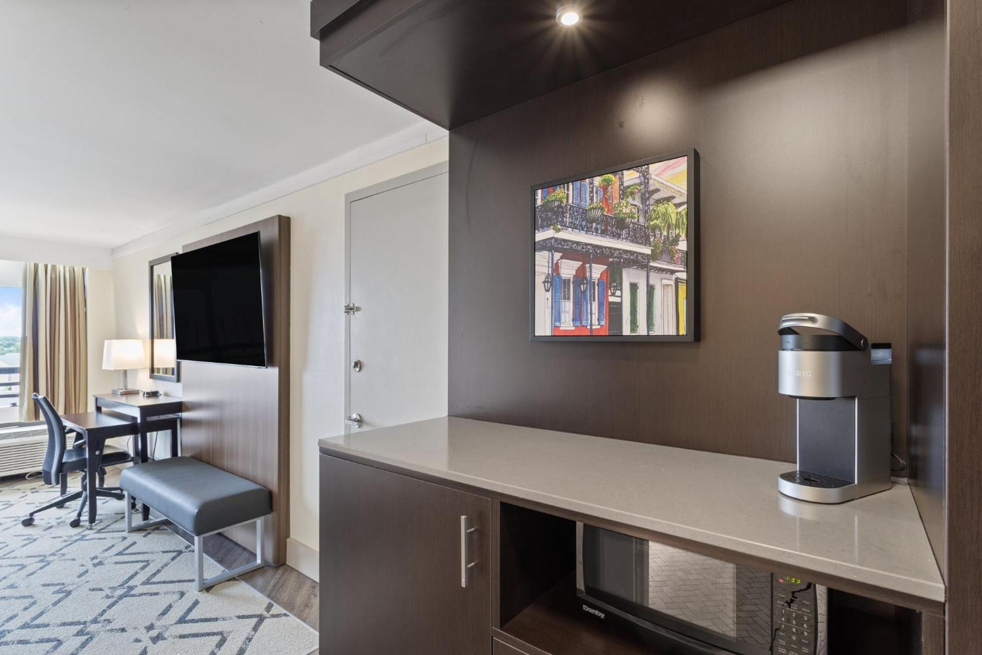 Premium Queen Room Two Queen Beds Balcony