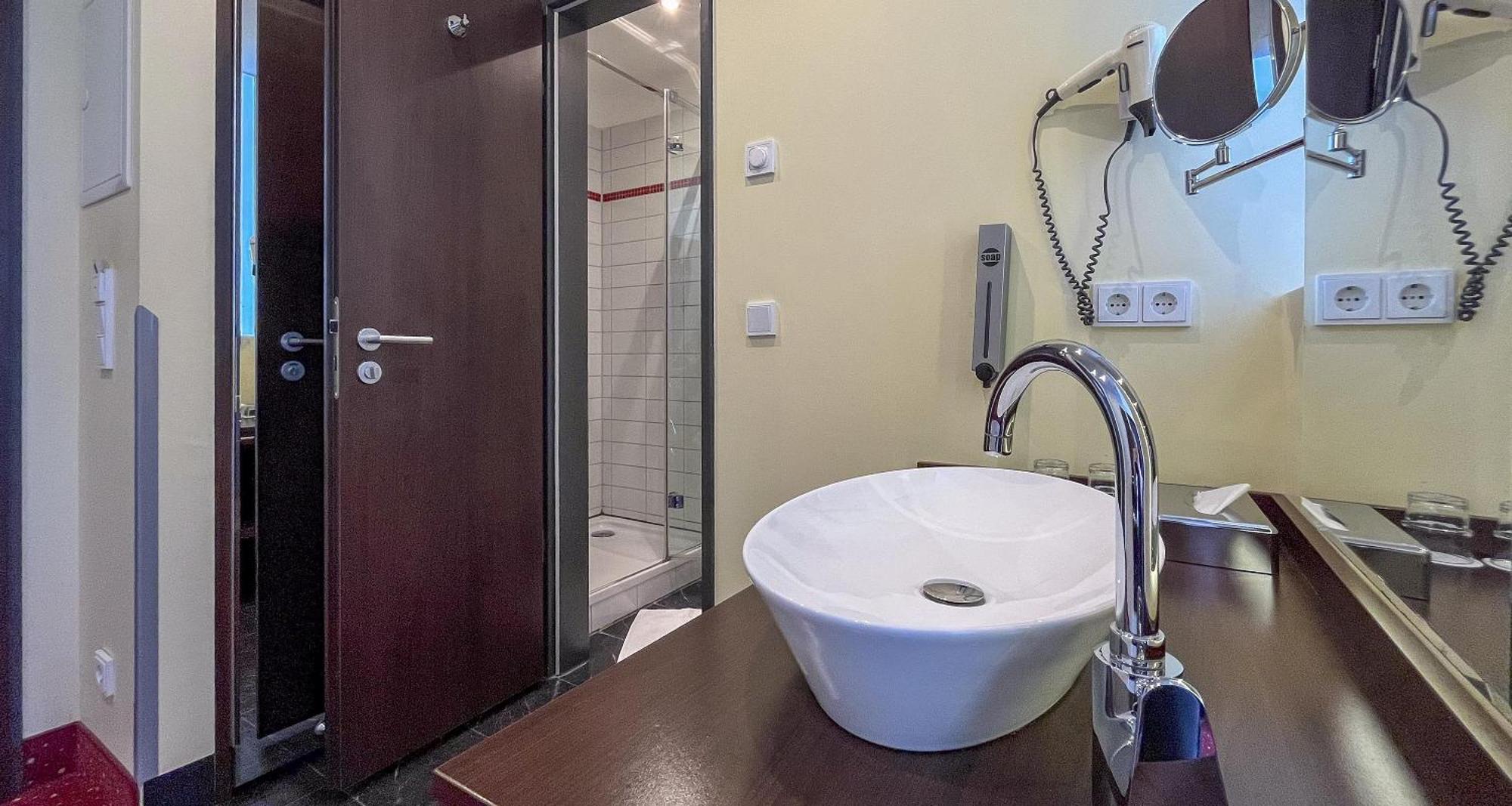 Comfort Triple Room