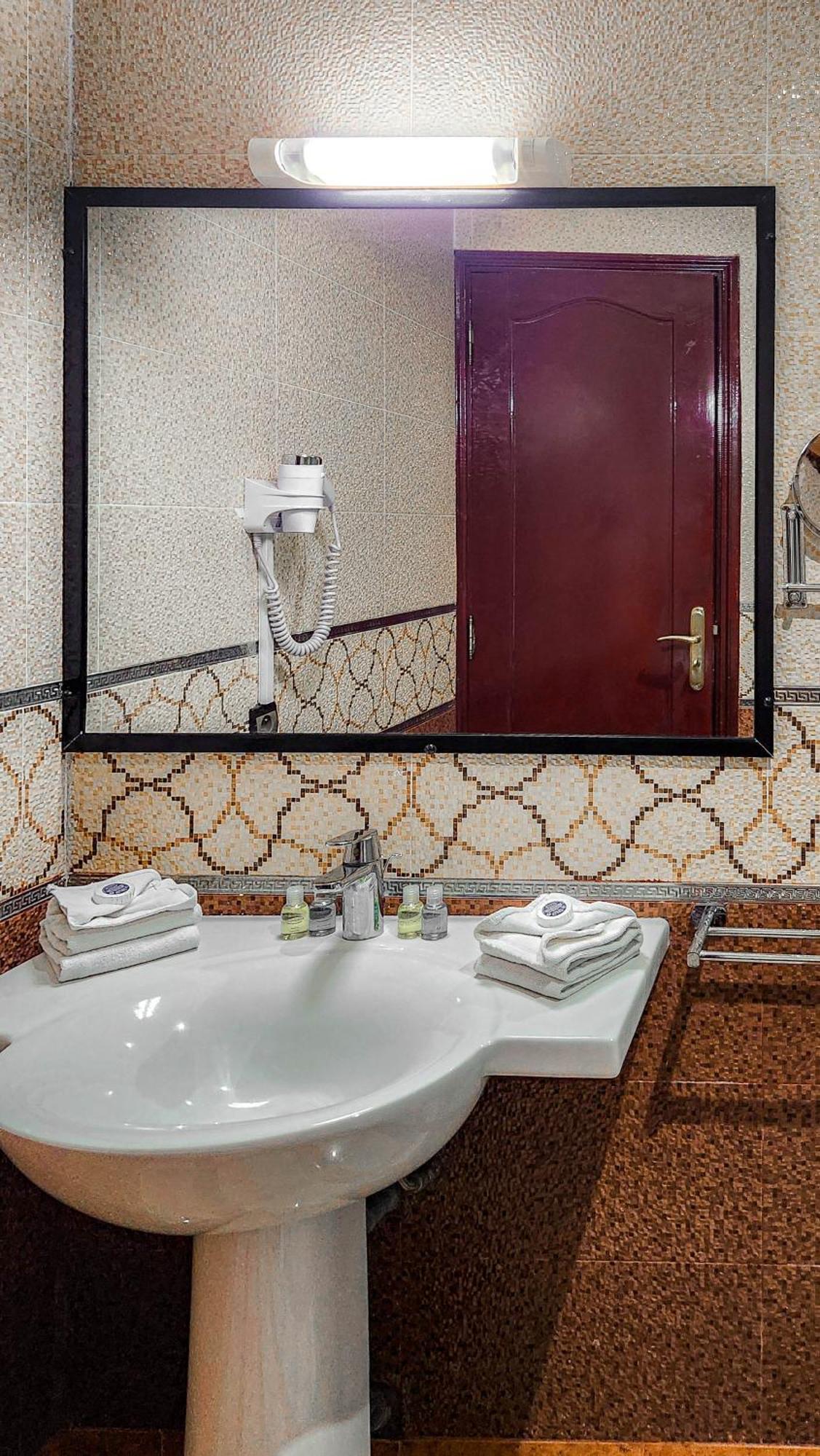 Single Room,1687495232:JPEG