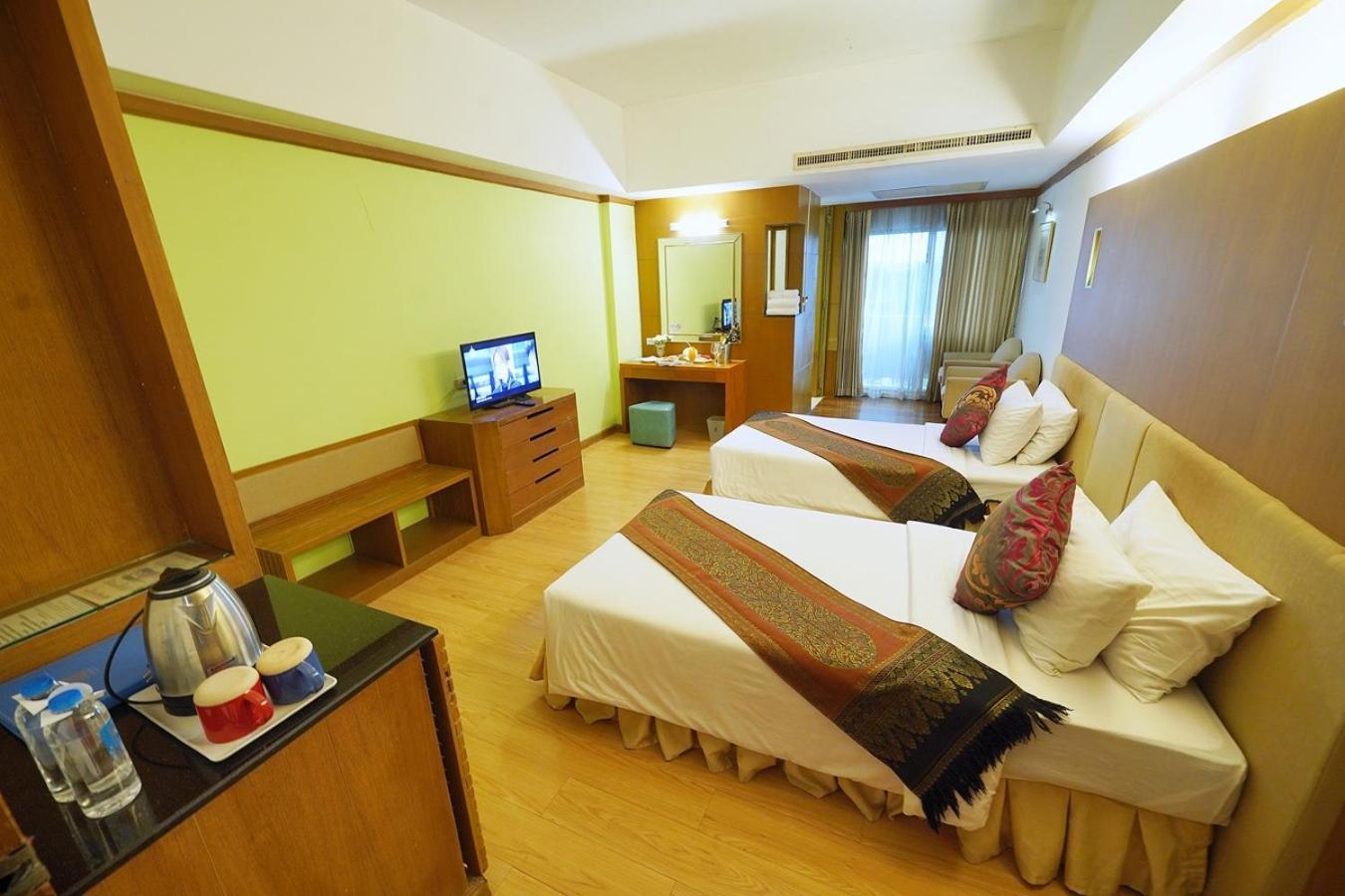 Deluxe Twin Room