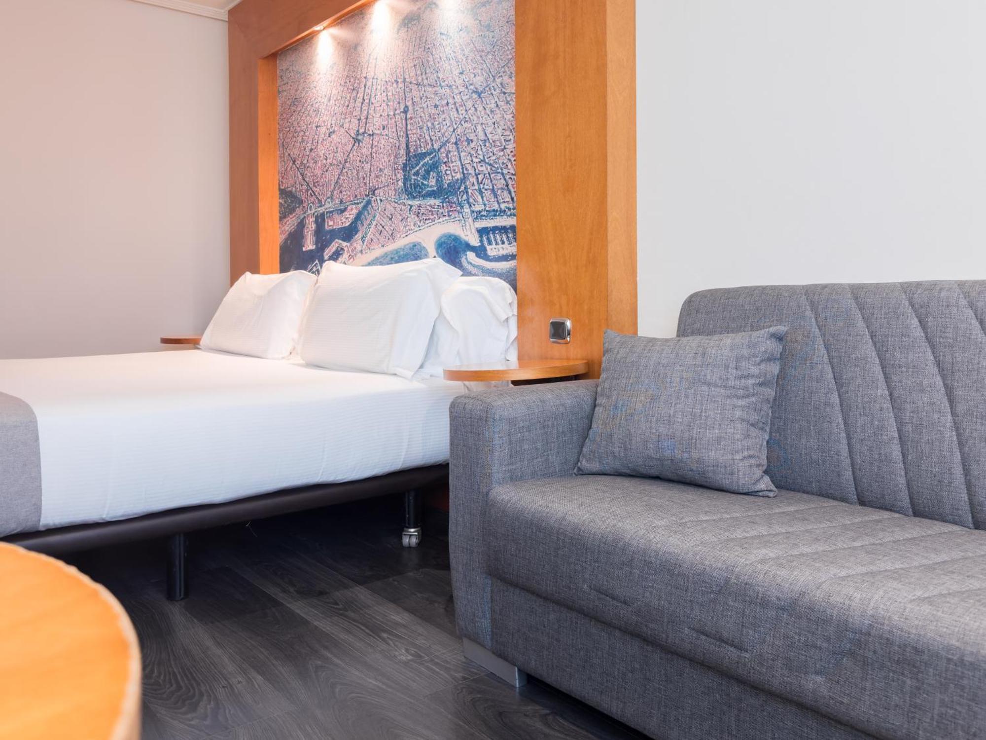 Triple Room,1690932171:JPEG