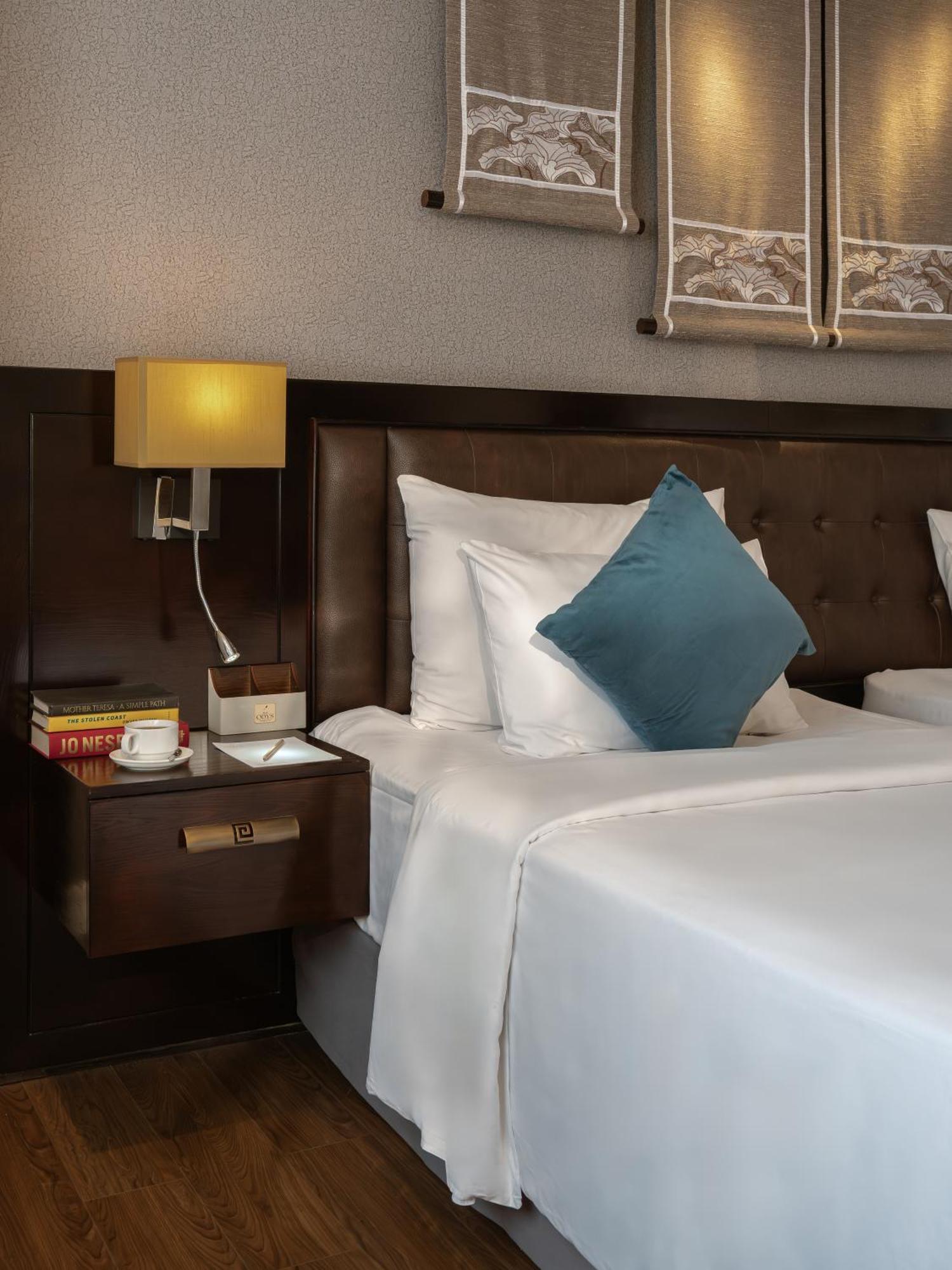 Deluxe Twin Room (Daily free Mini-bar & (1) time Afternoon Tea)