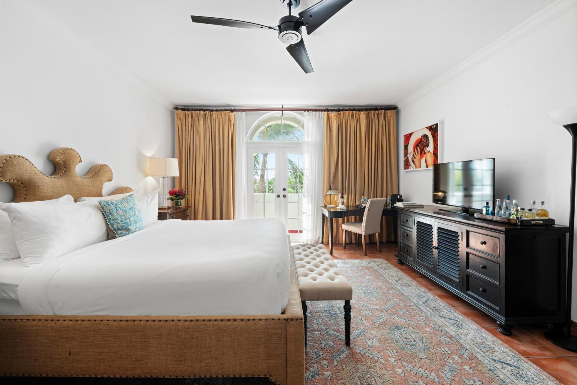 Studio King Suite with View