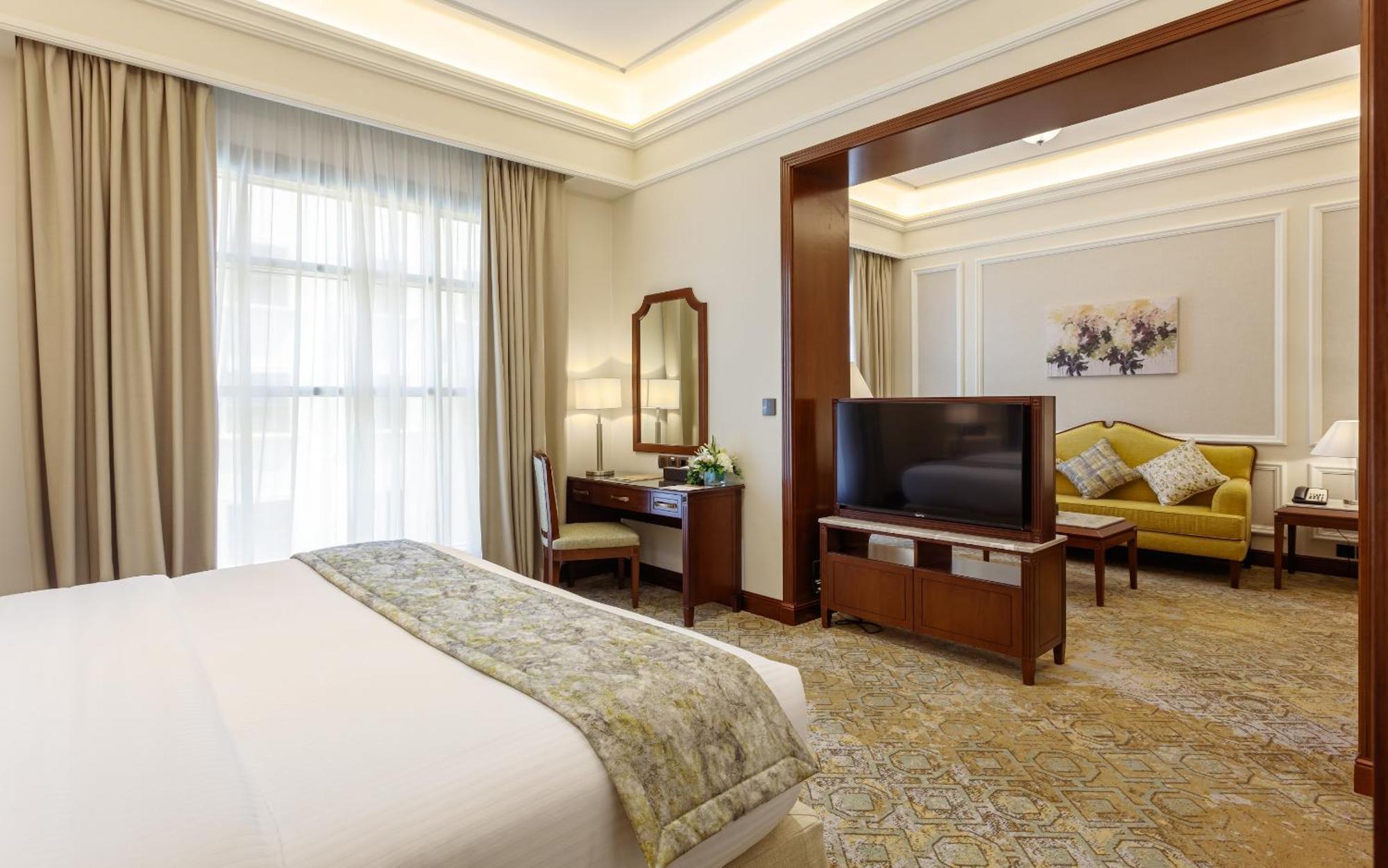 Deluxe King Room