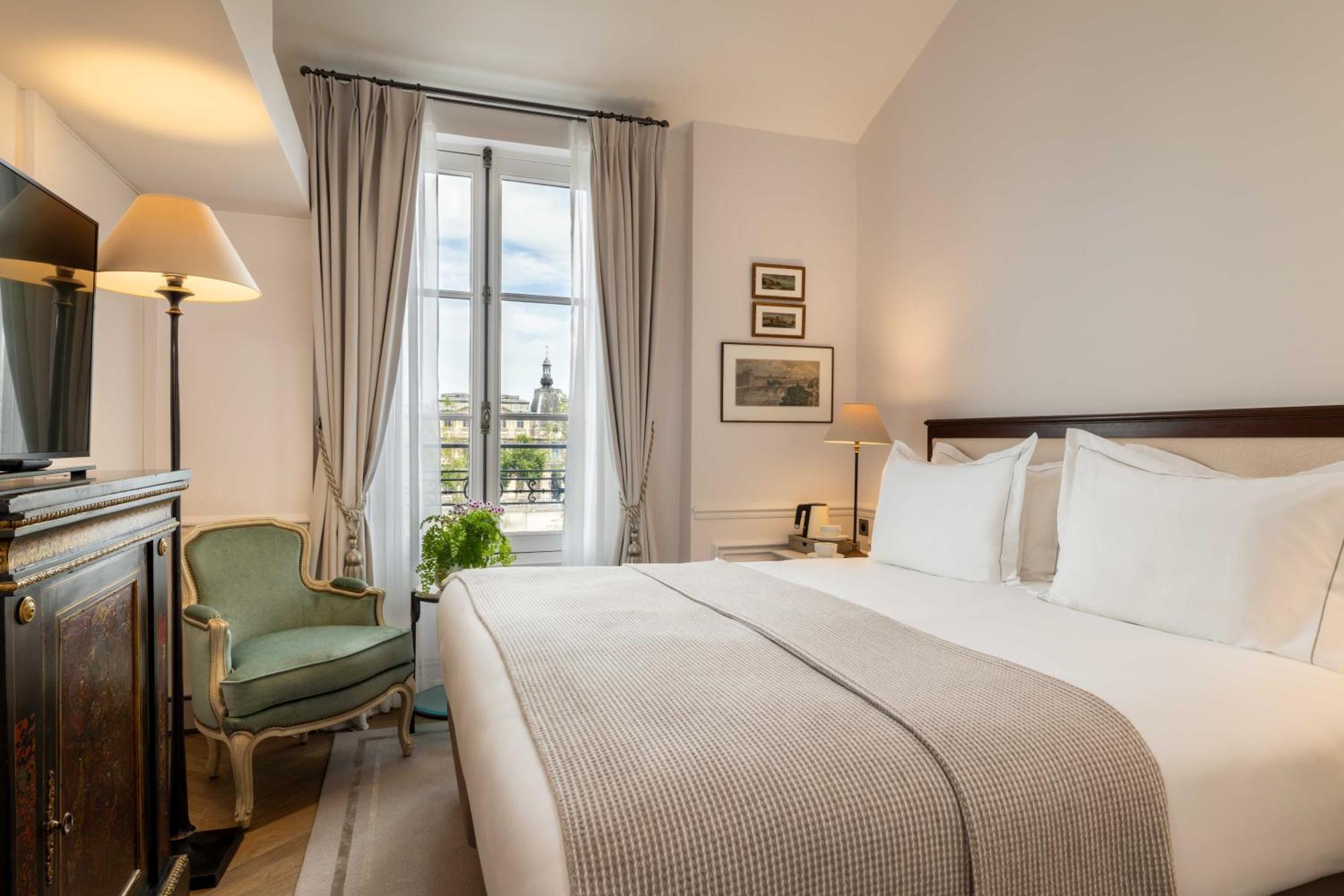 Superior Double or Twin Room City View