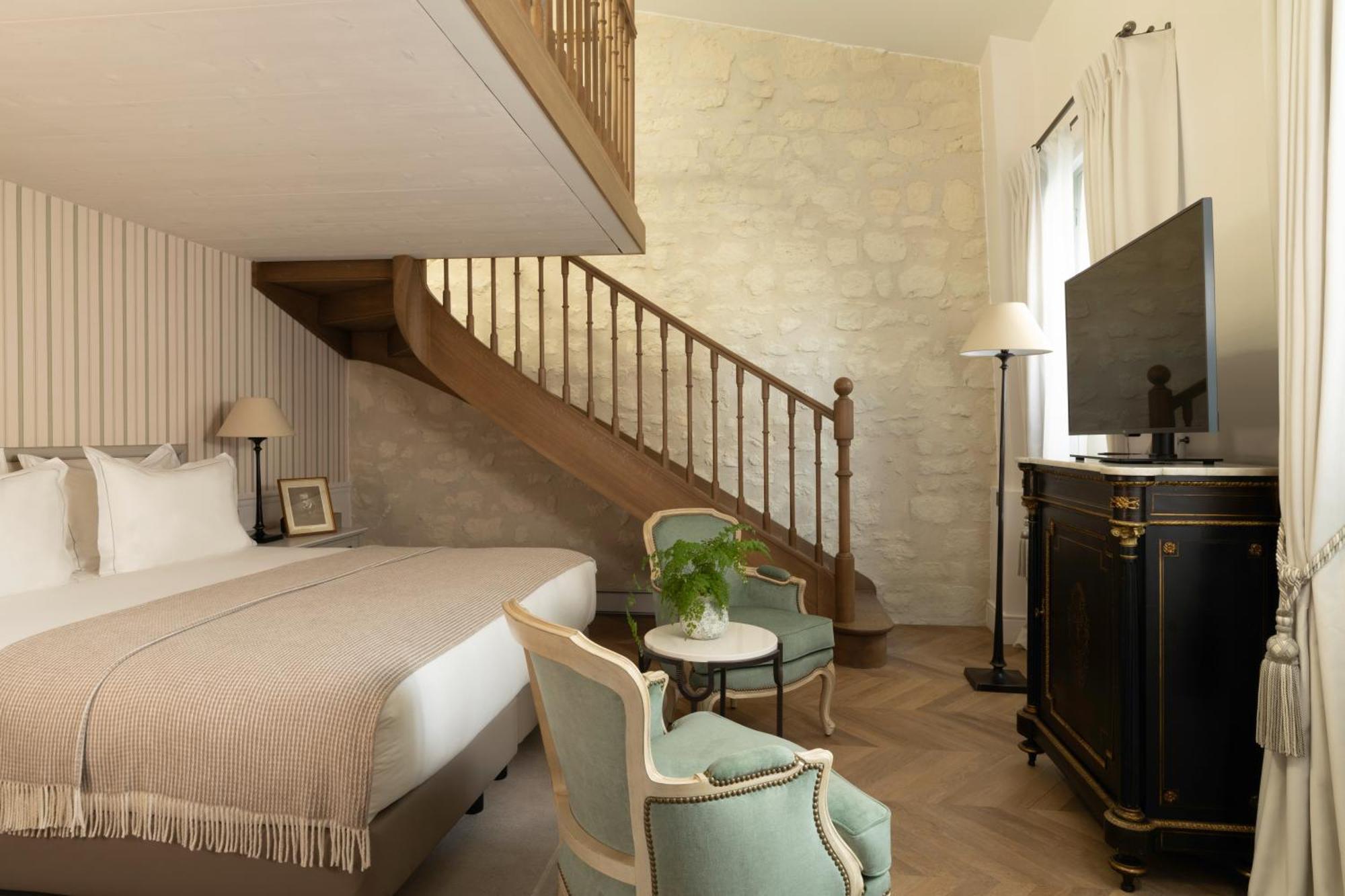 Duplex Quadruple Room