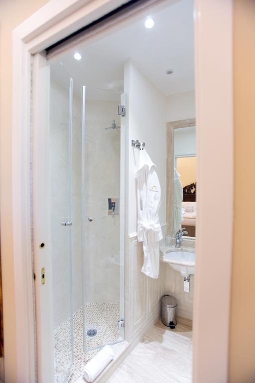 Junior Suite with Balcony