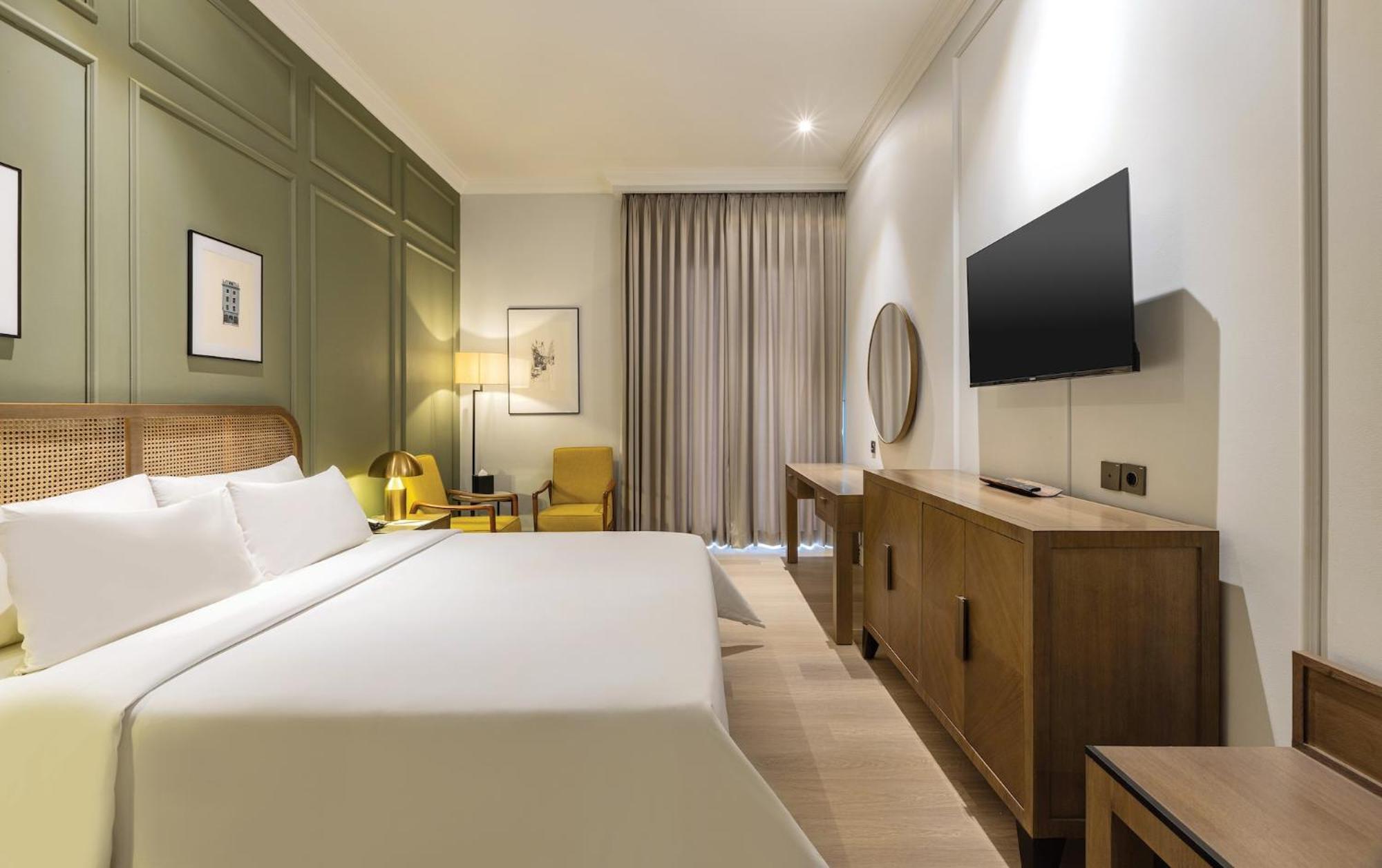 Deluxe Double Room with Balcony