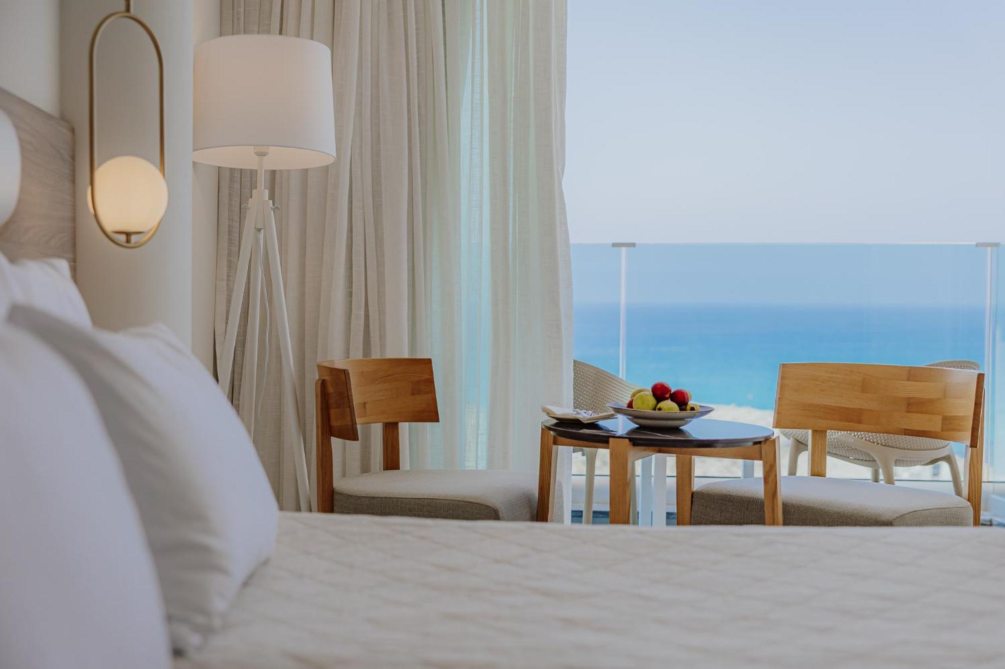 Penthouse Twin Room with Sea View