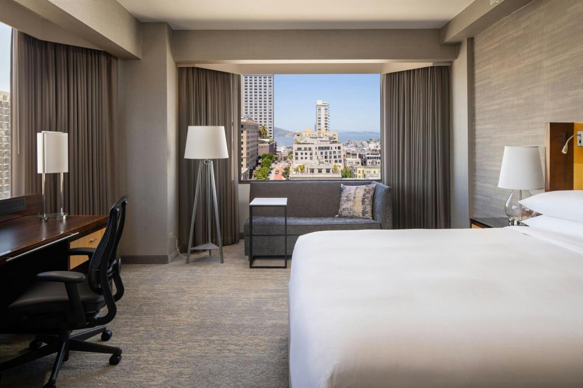 Club King Room Limited View Top Floor