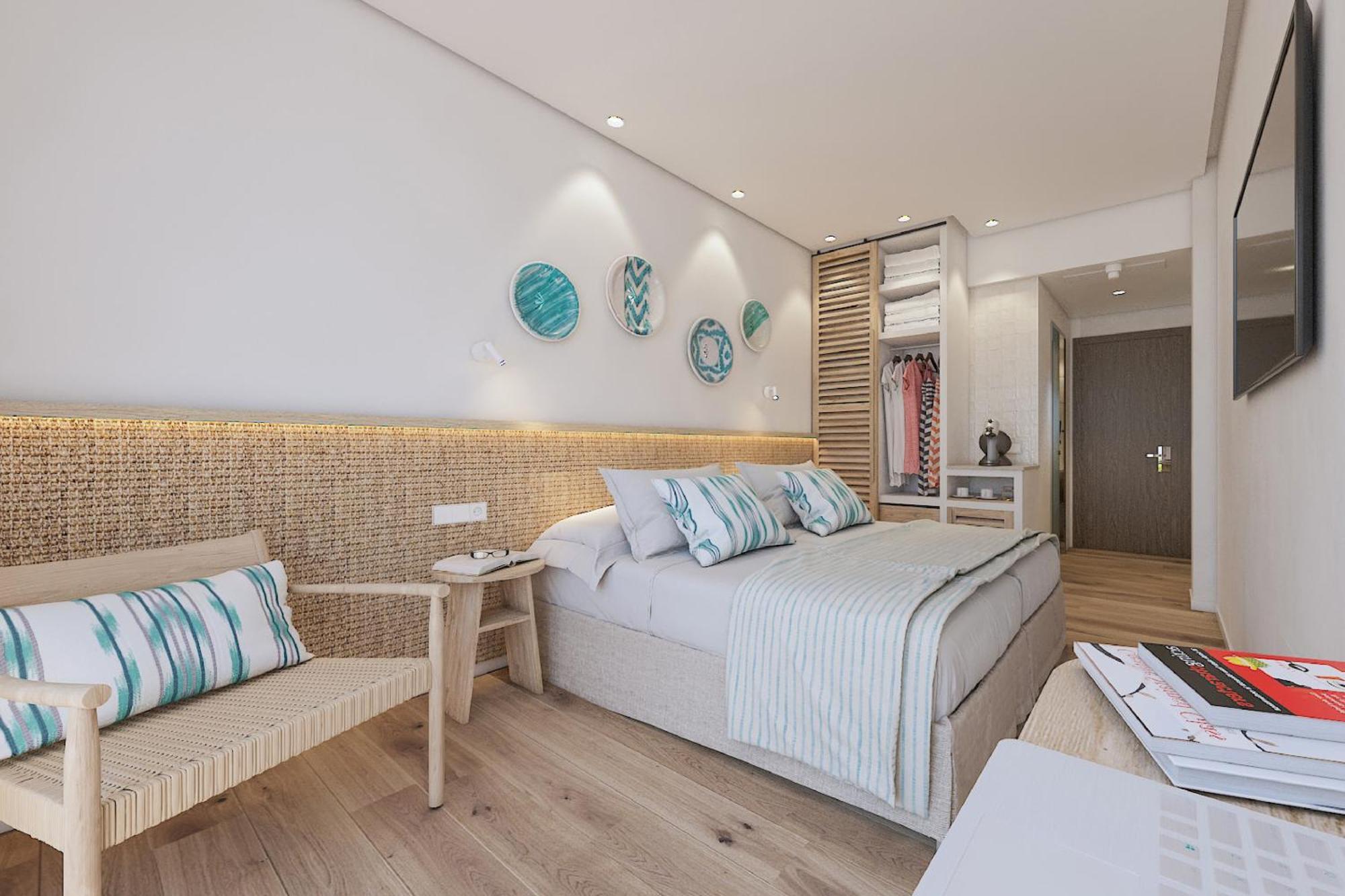 Double Room with Partial Sea View
