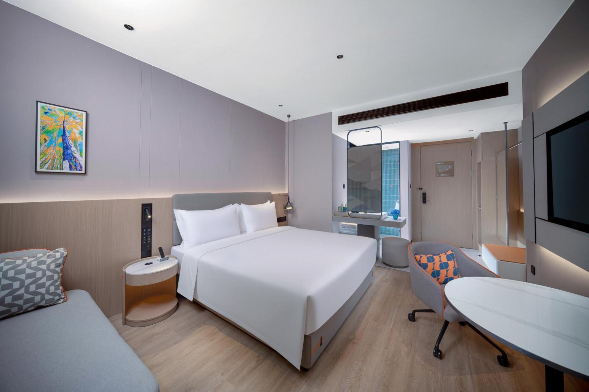 Standard King Room - Accessible