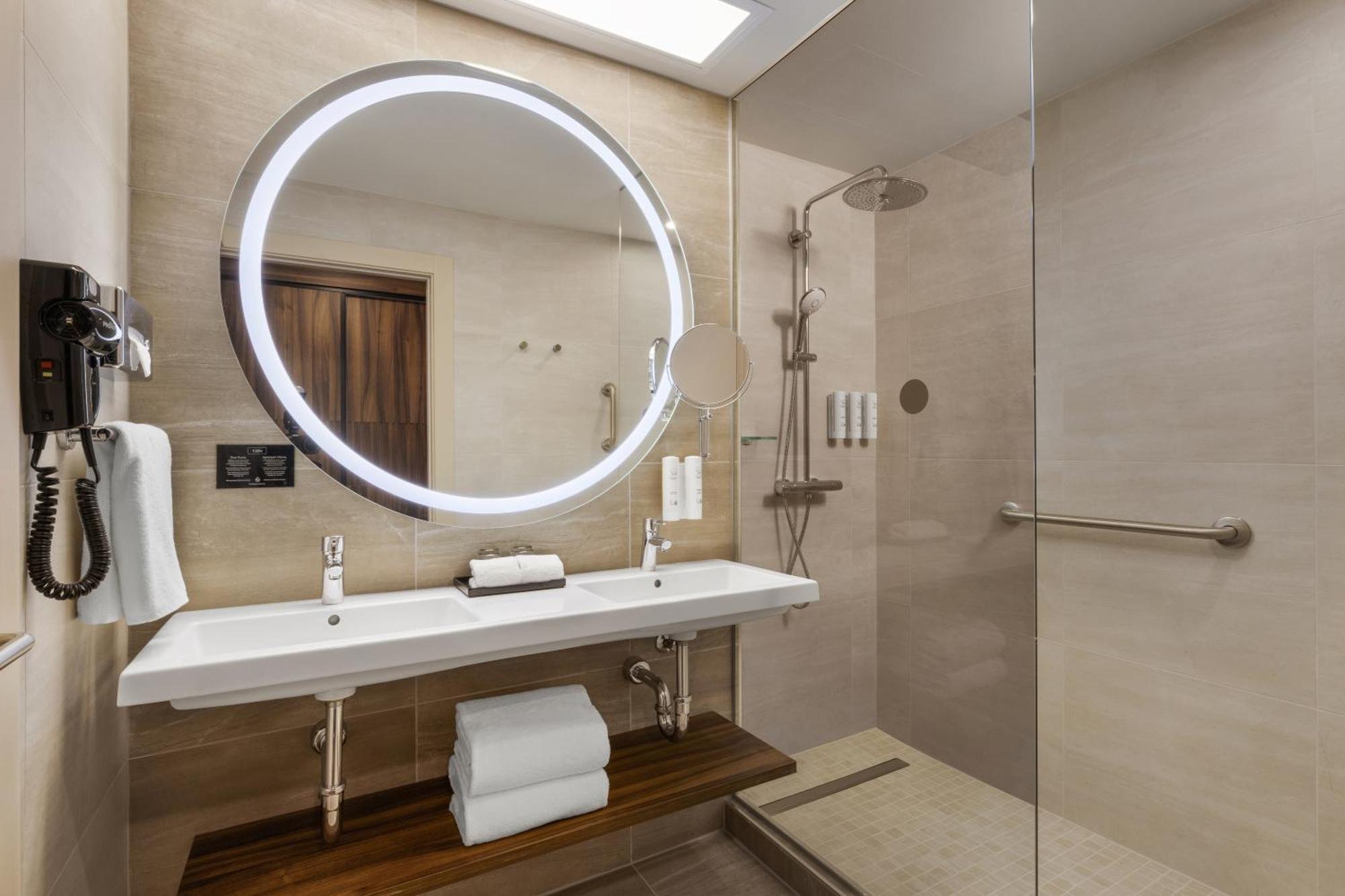 Deluxe Double Room with Two Double Beds