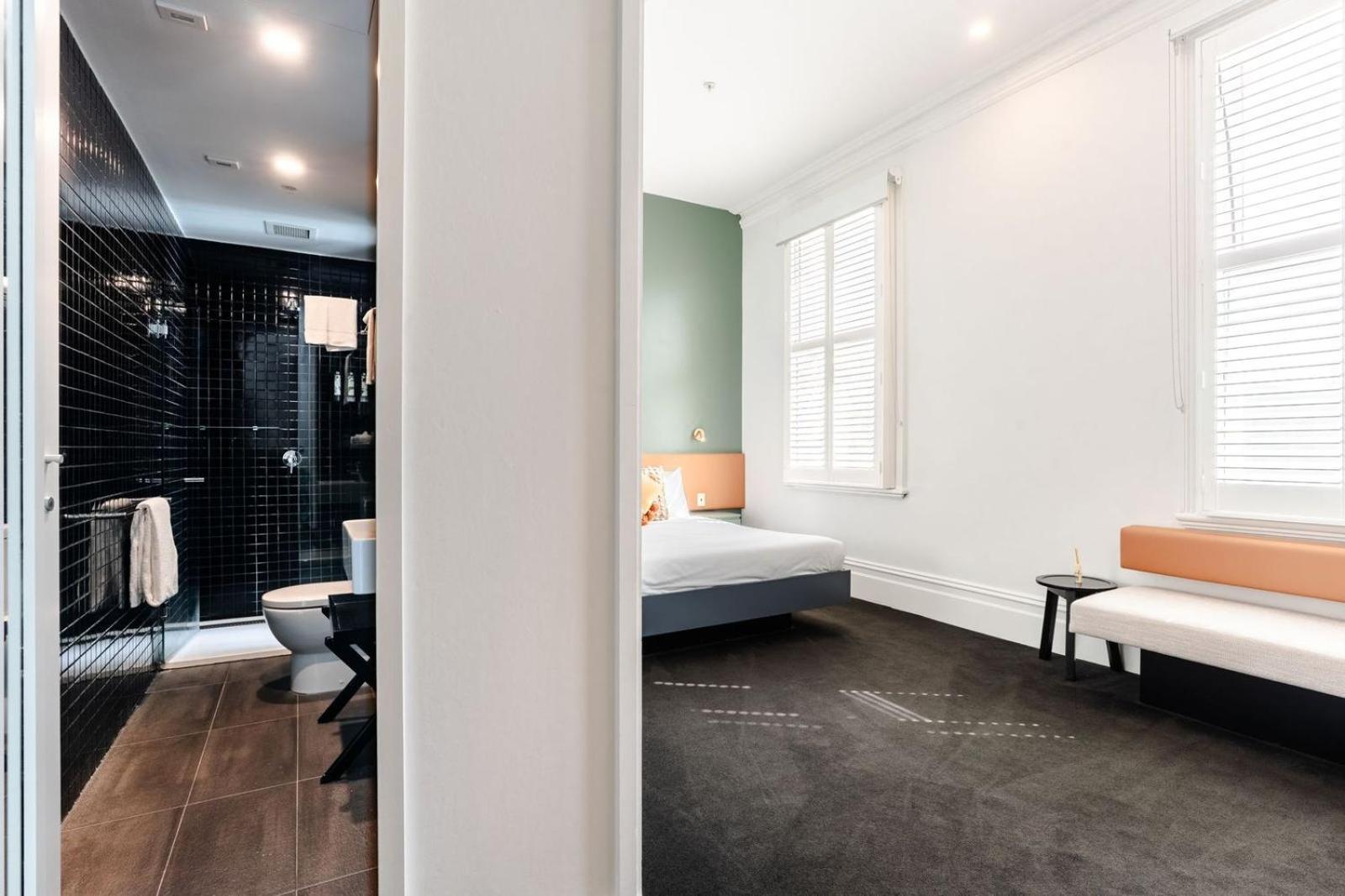 Deluxe Queen Room