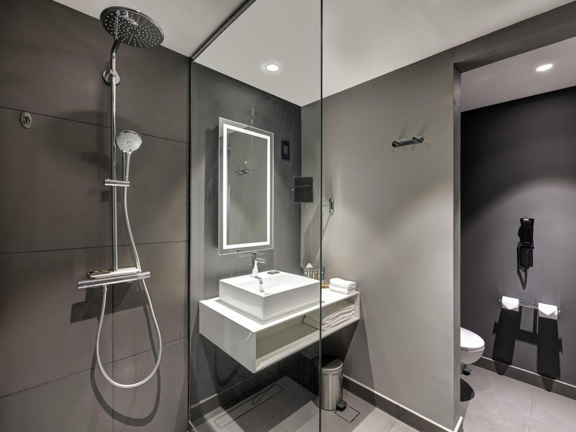 Standard Room with City View,1705055447:JPEG