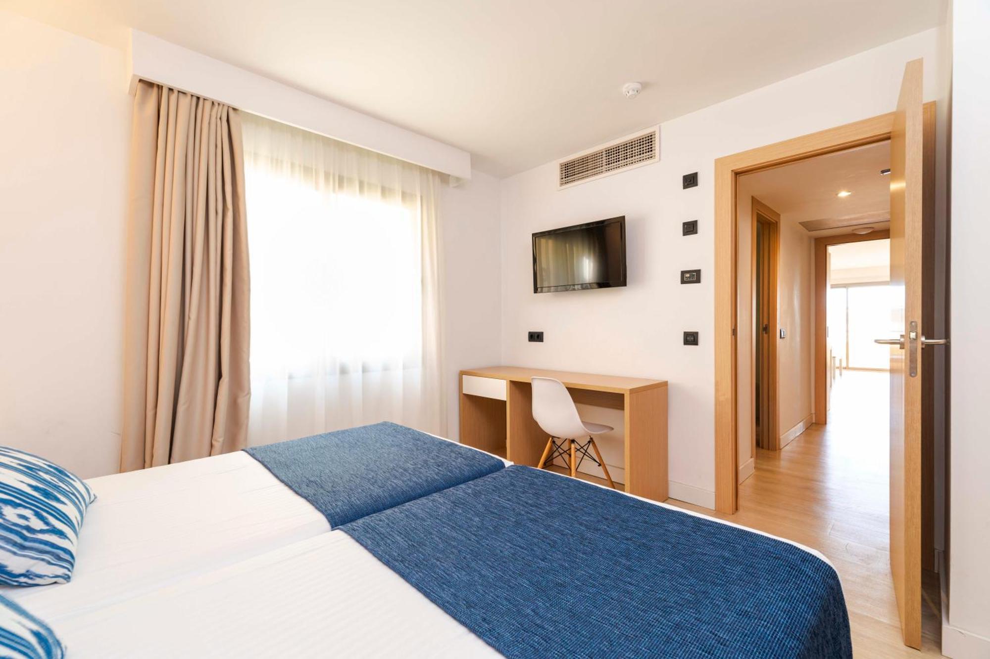 One-Bedroom Standard Apartment