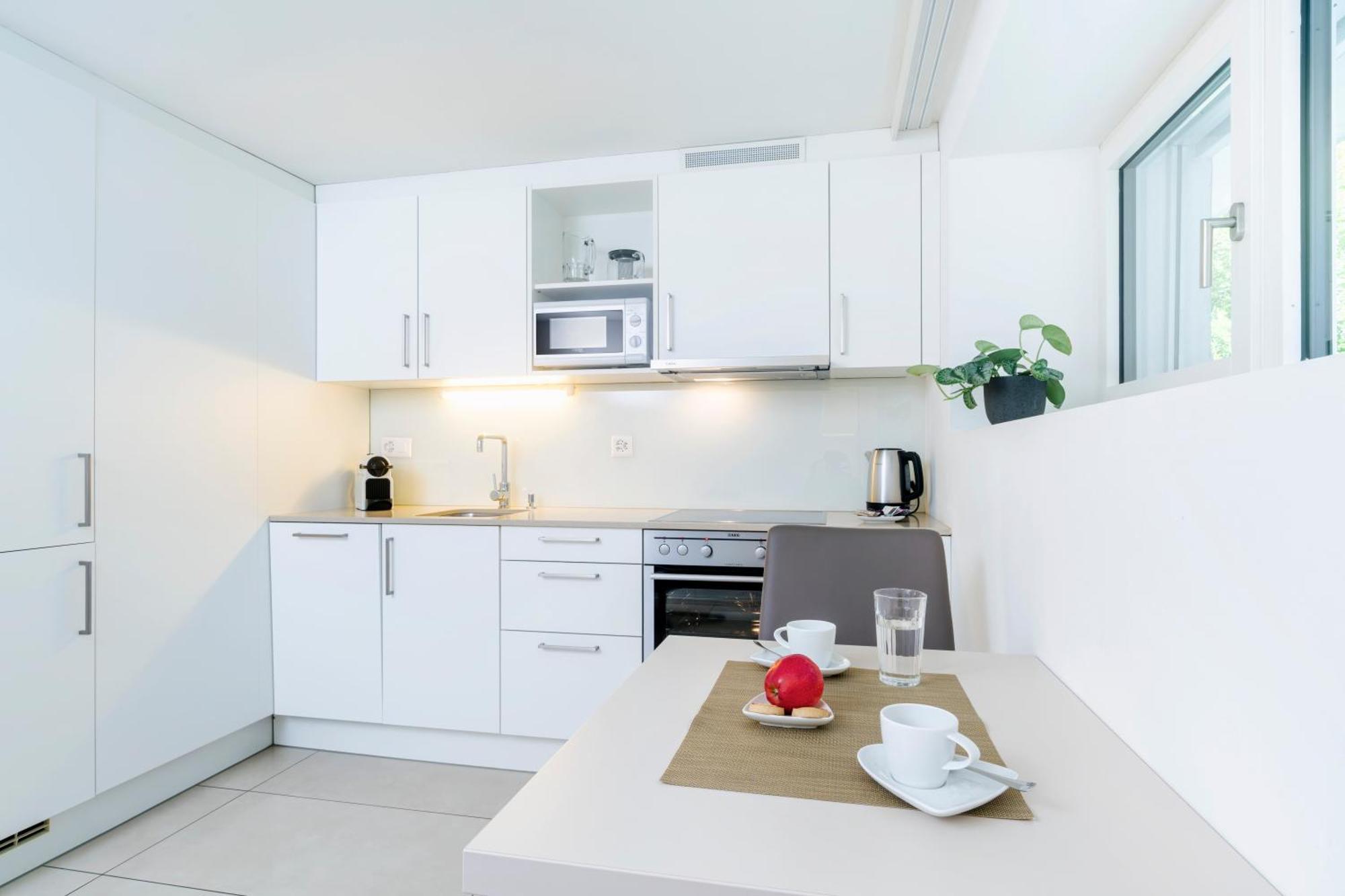 Studio Apartment Souterrrain – Basement Floor