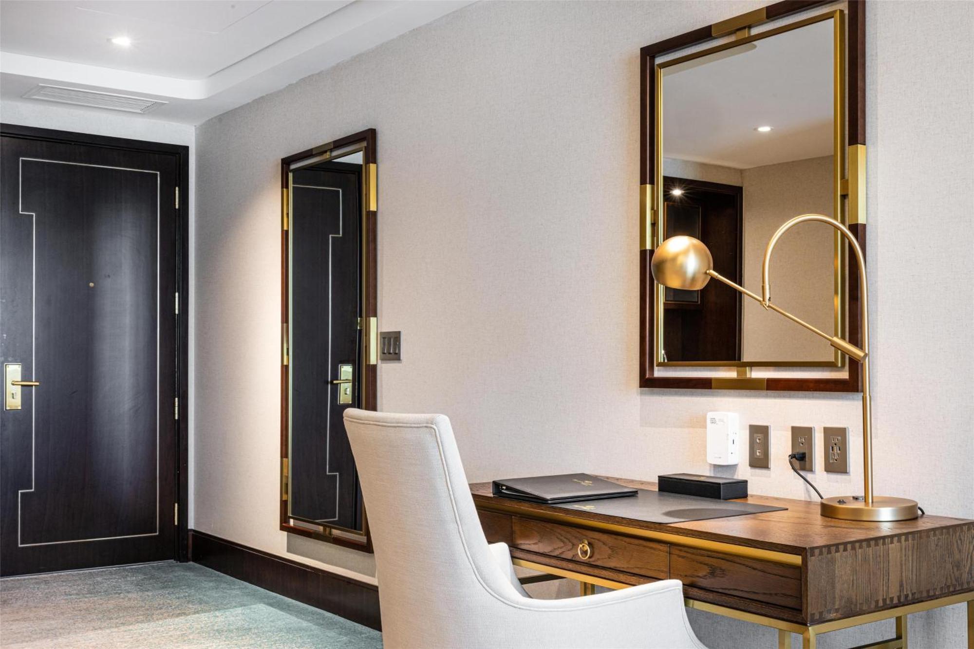 Cosmic Corner Deluxe One-Bedroom King Suite