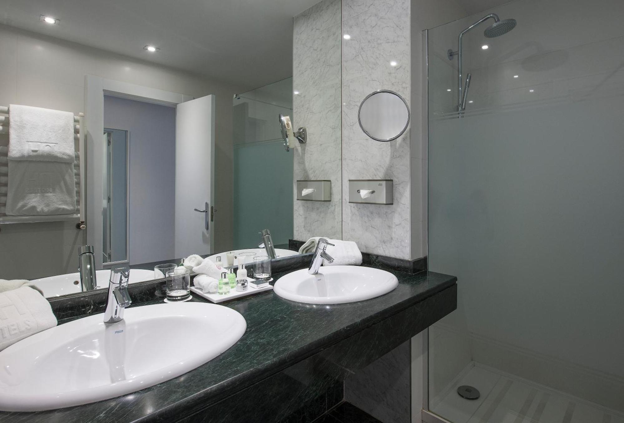 Premium Double or Twin Room with Extra Bed