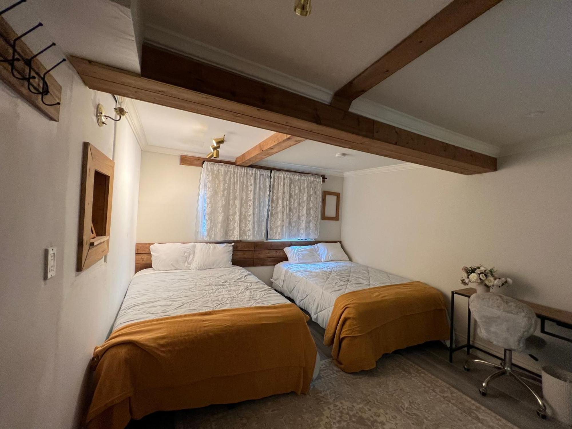 Classic Quadruple Room