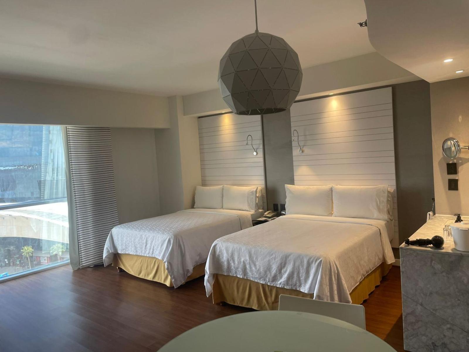 Suite with Two Double Beds - Non-Smoking
