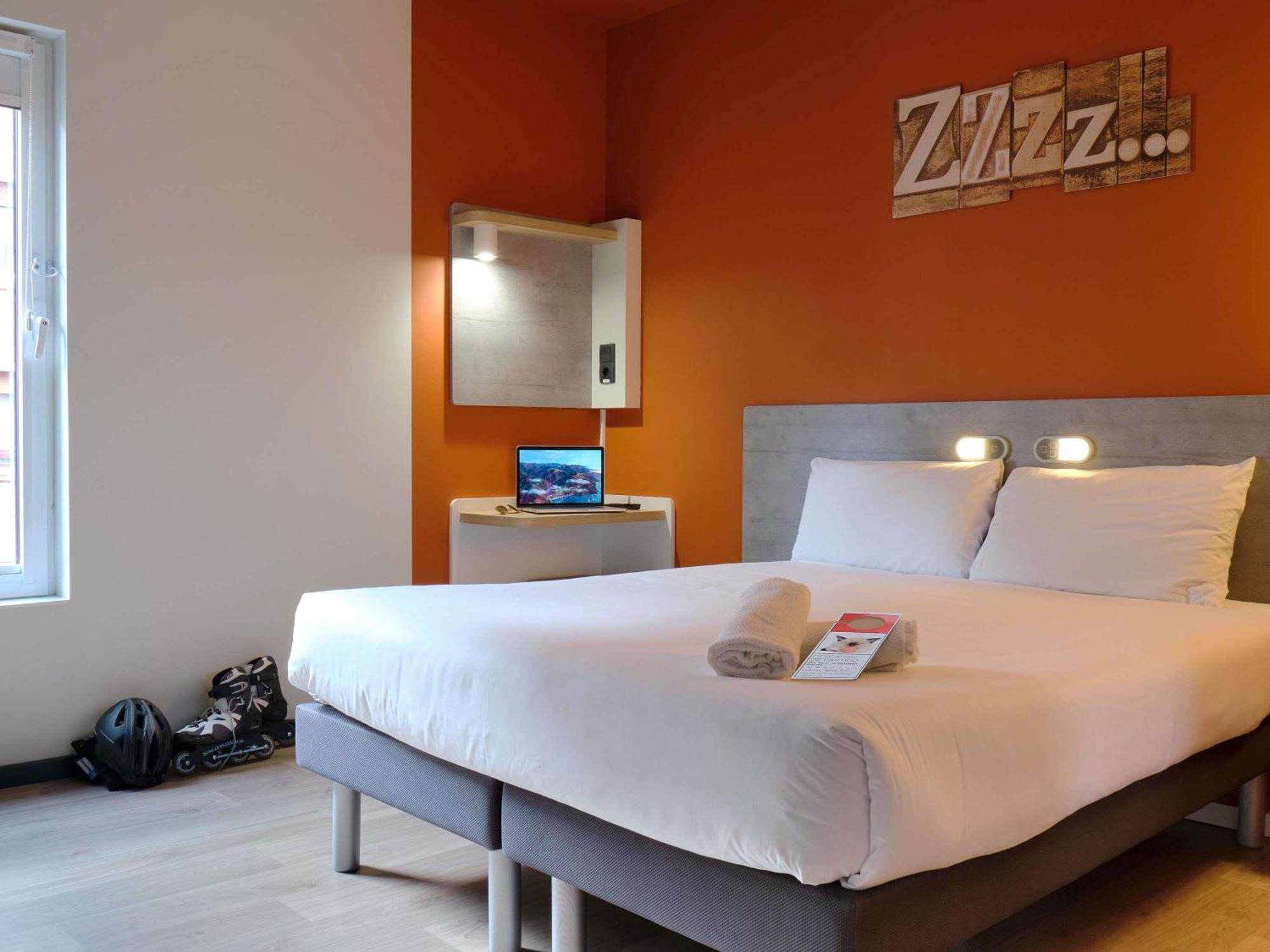 Room - Accessible One Bed
