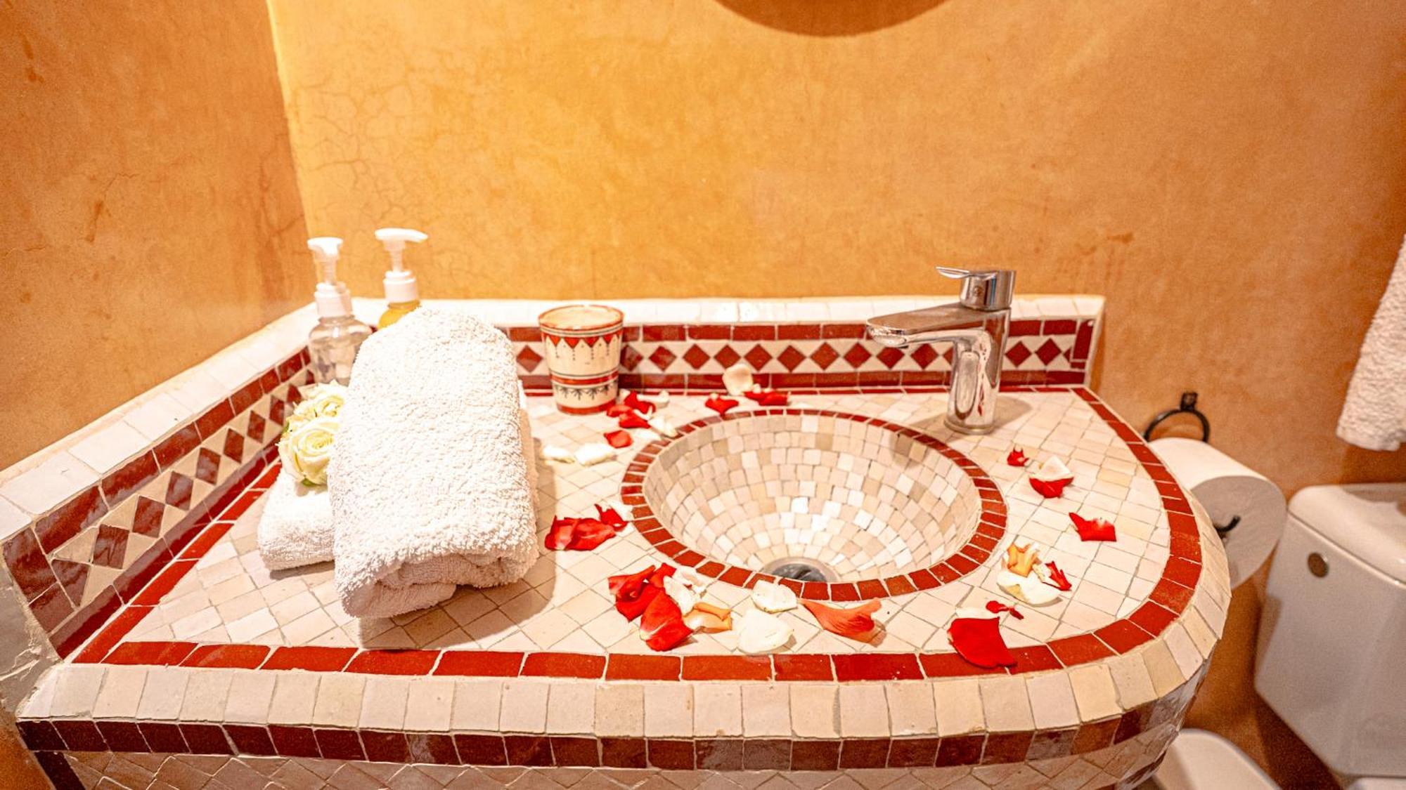 Double Room with Private External Bathroom