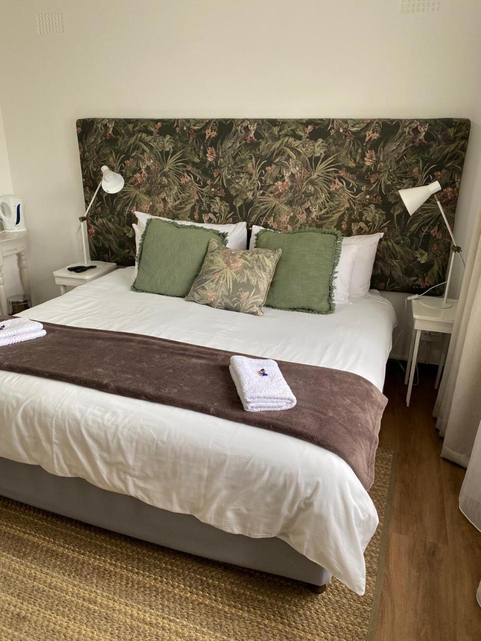 Deluxe Double or Twin Room with Garden View