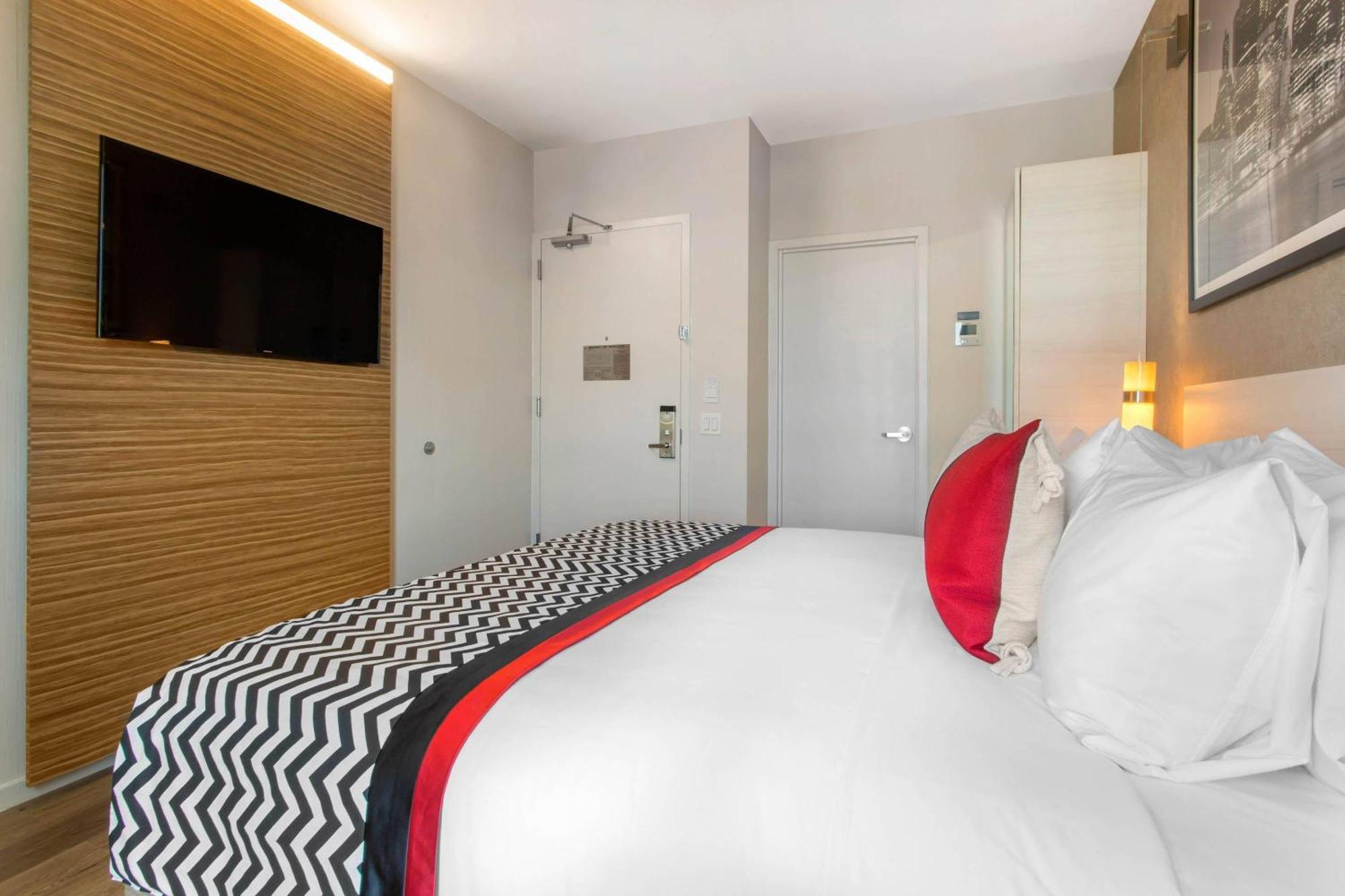 King Room - Non-Smoking