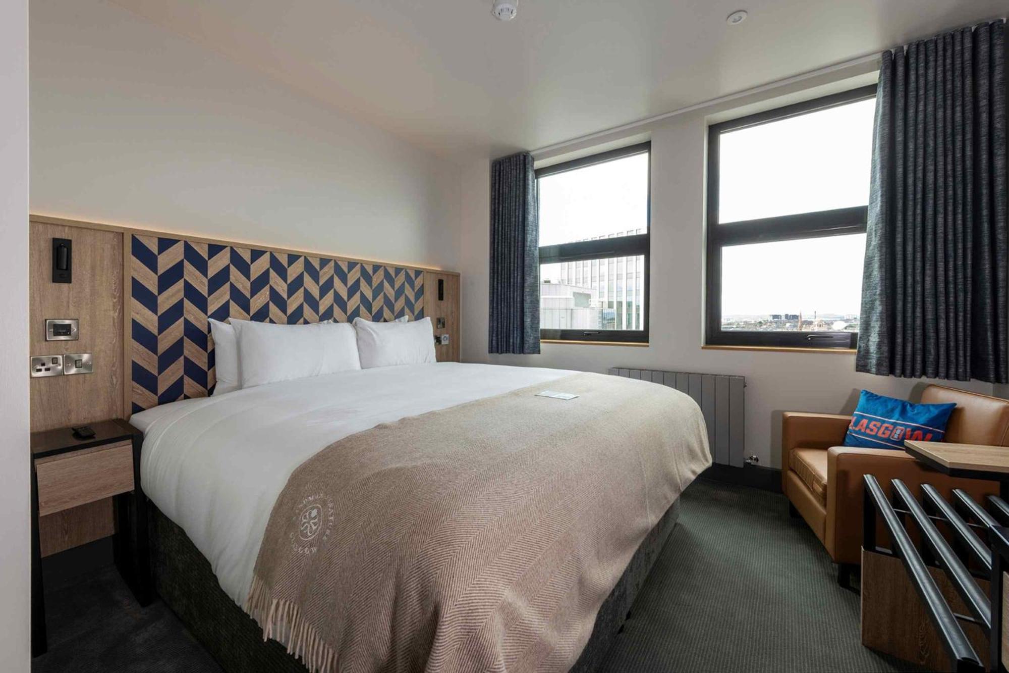 Standard Room, 1 Super King Bed