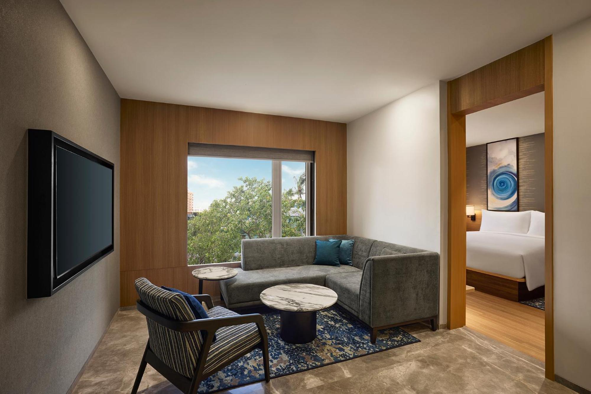 King Suite with Sofa Bed and City View
