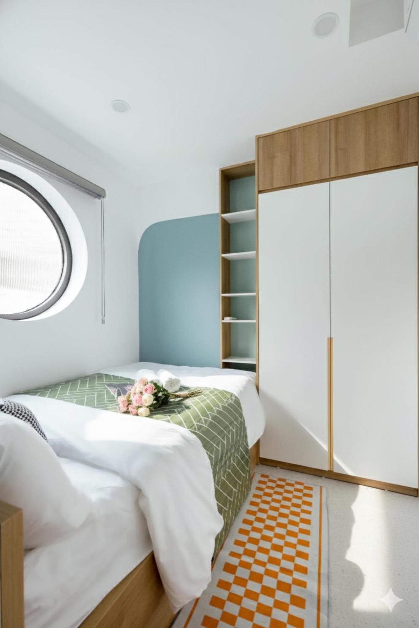 Two-Bedroom Deluxe Apartment with Balcony