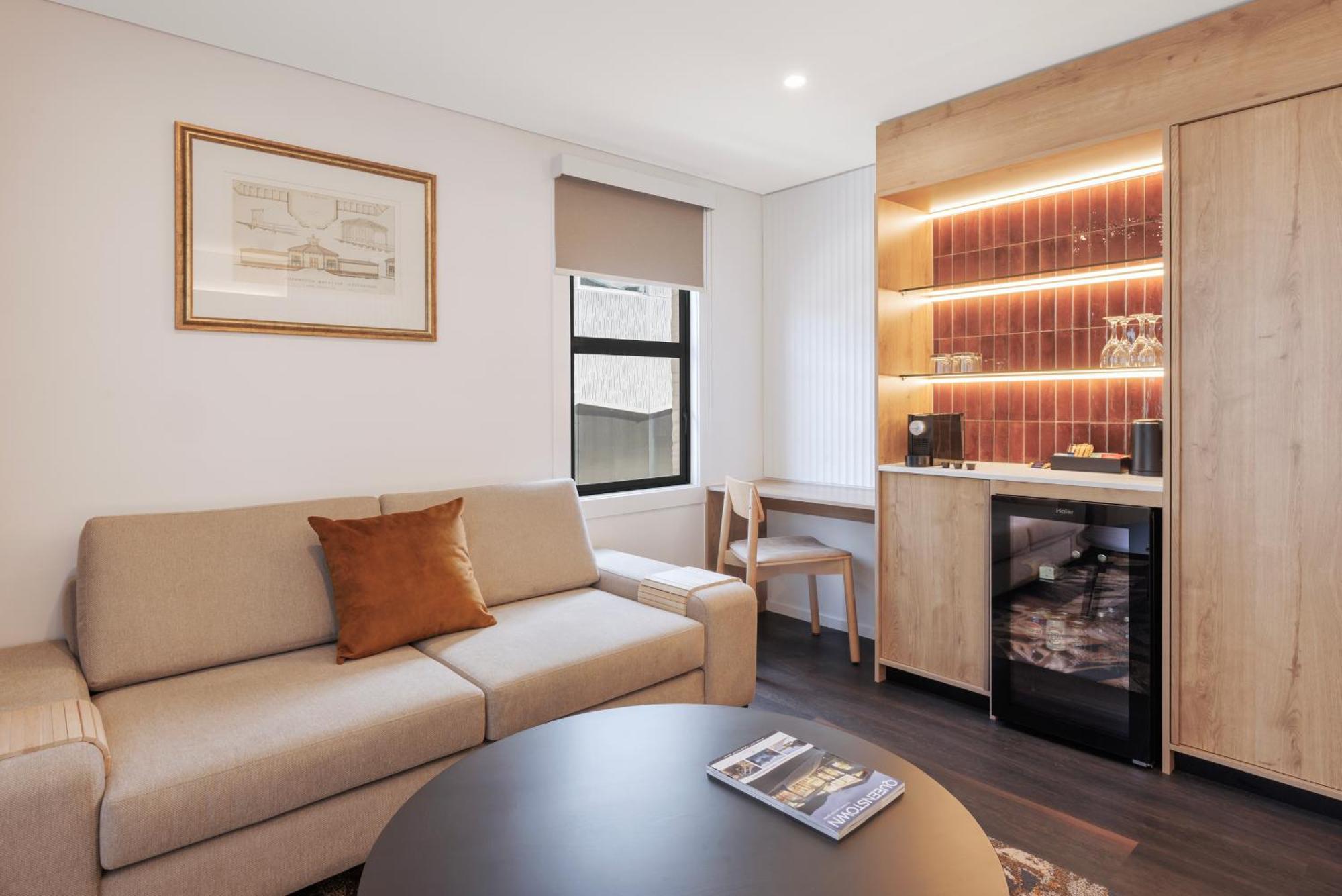One Bedroom King Suite