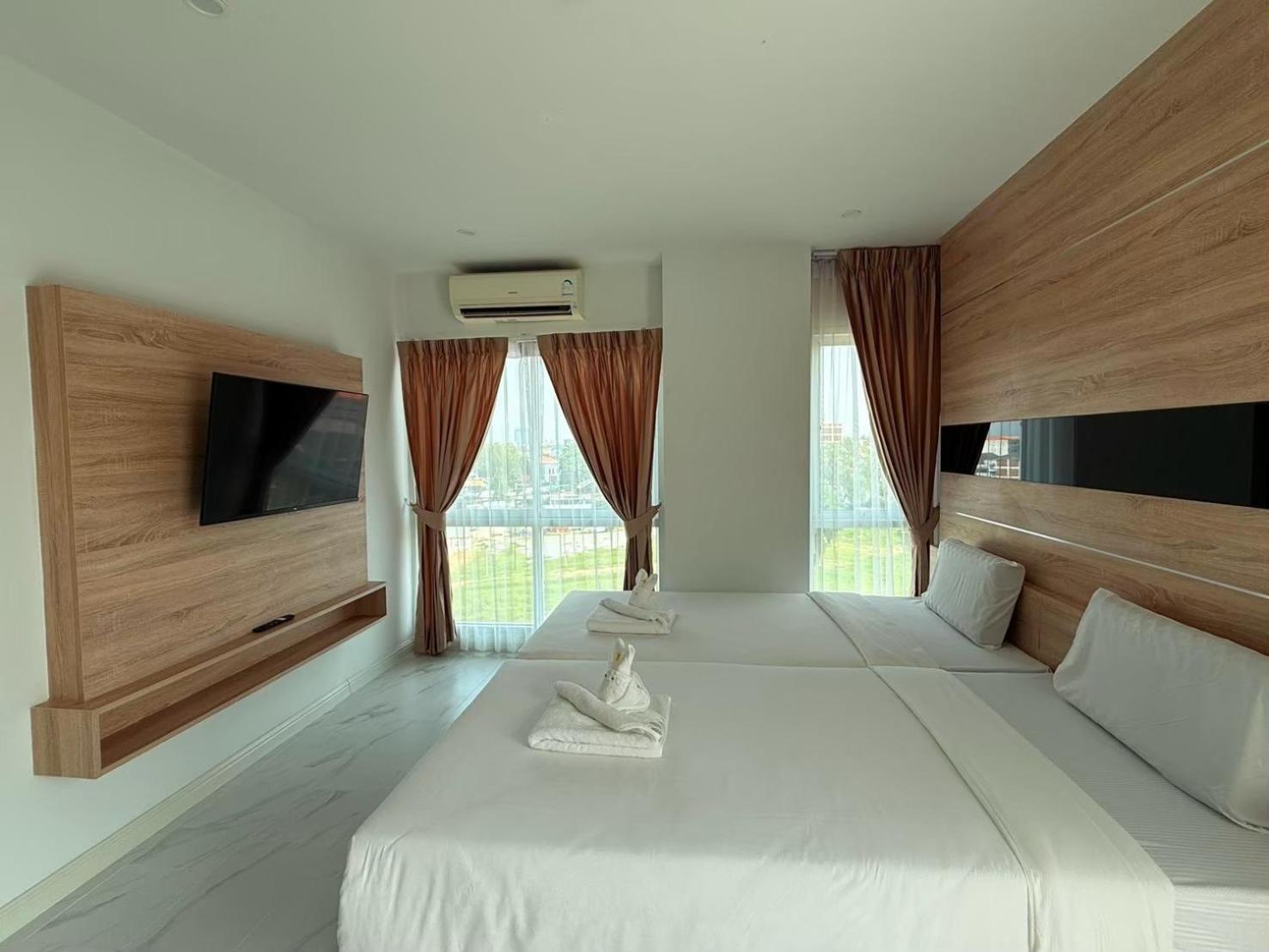 Deluxe Twin Room
