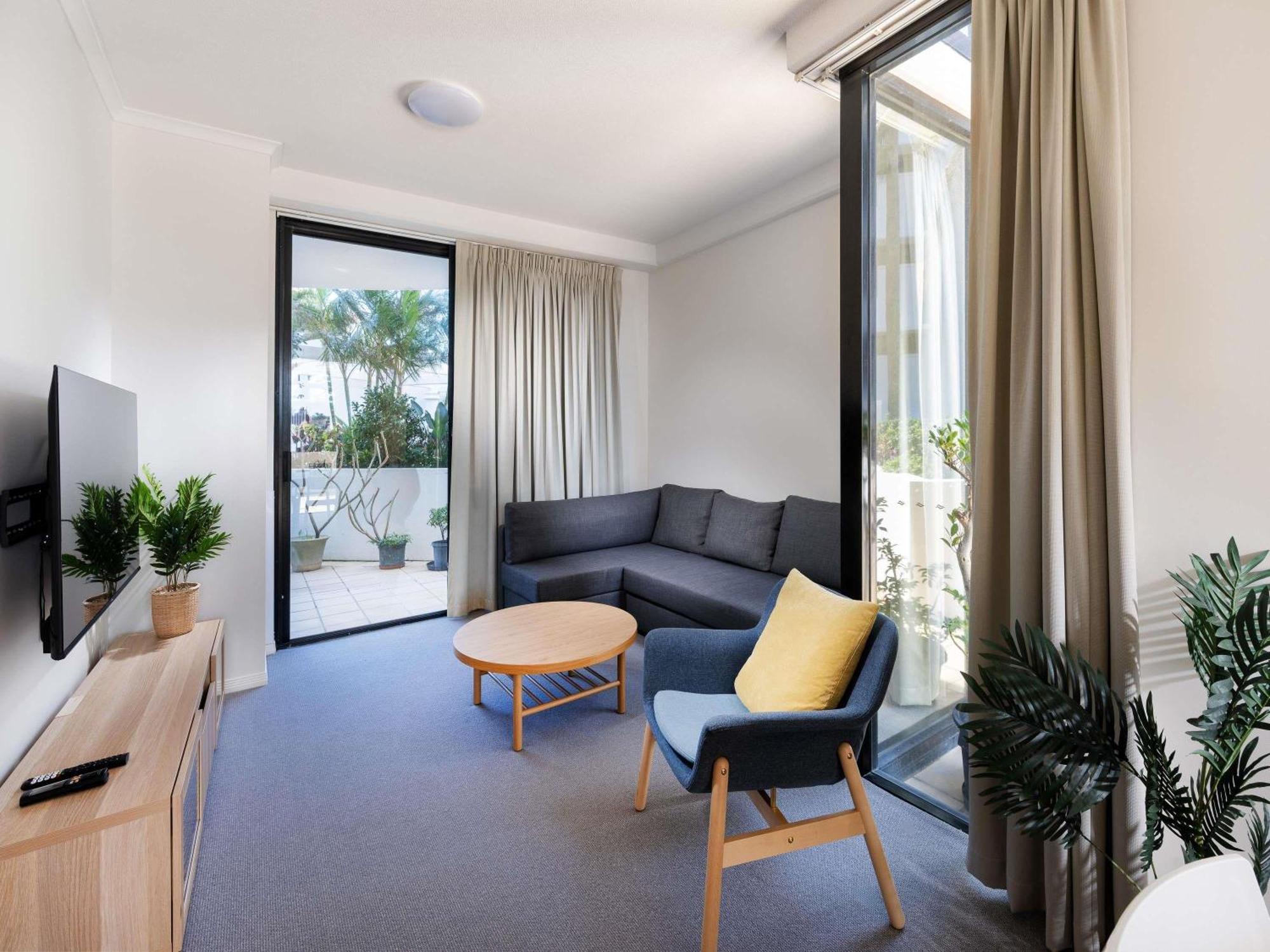 Two-Bedroom Apartment with Garden View,1739392231:JPEG