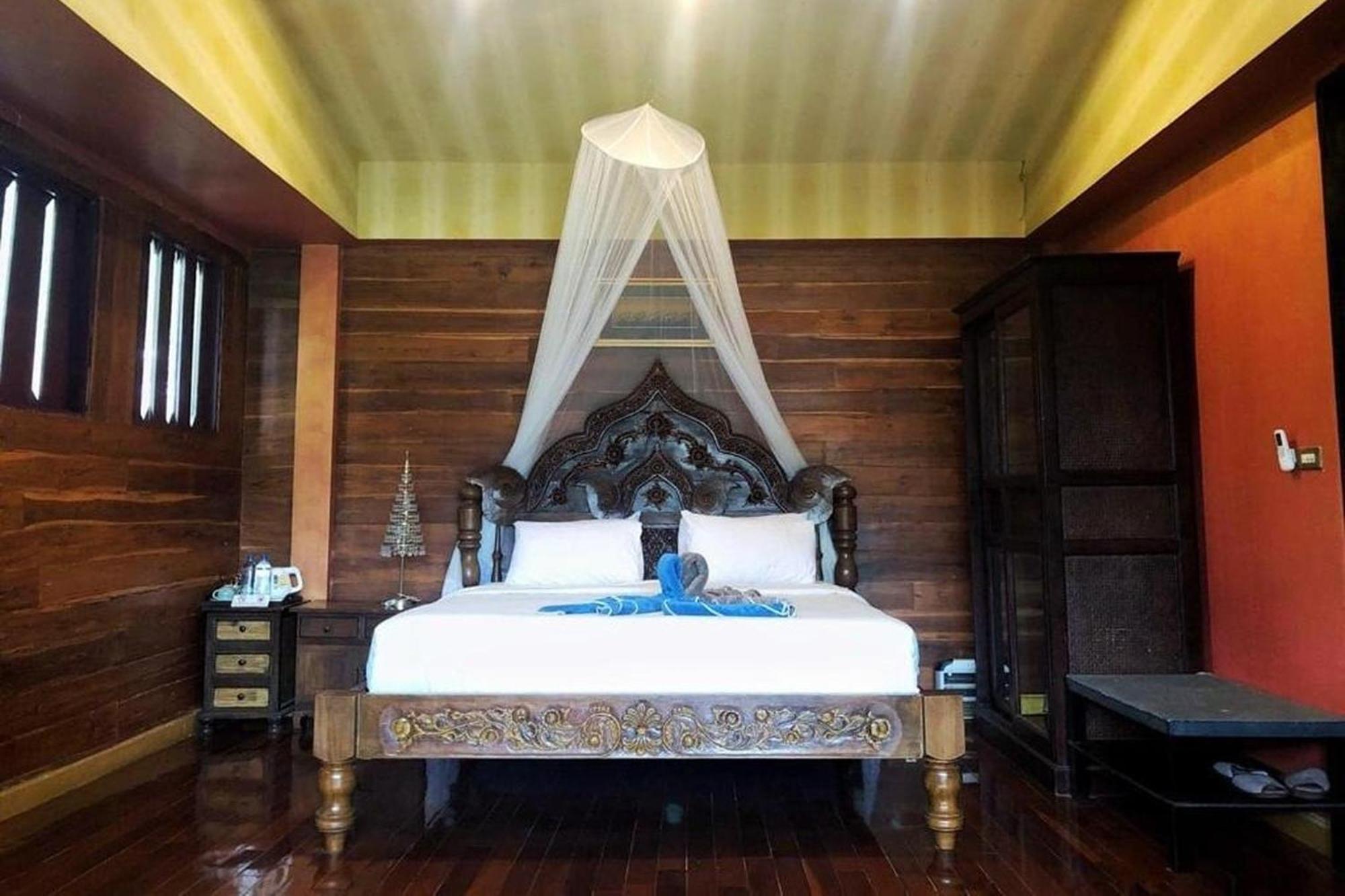 Rattanakosin Suite