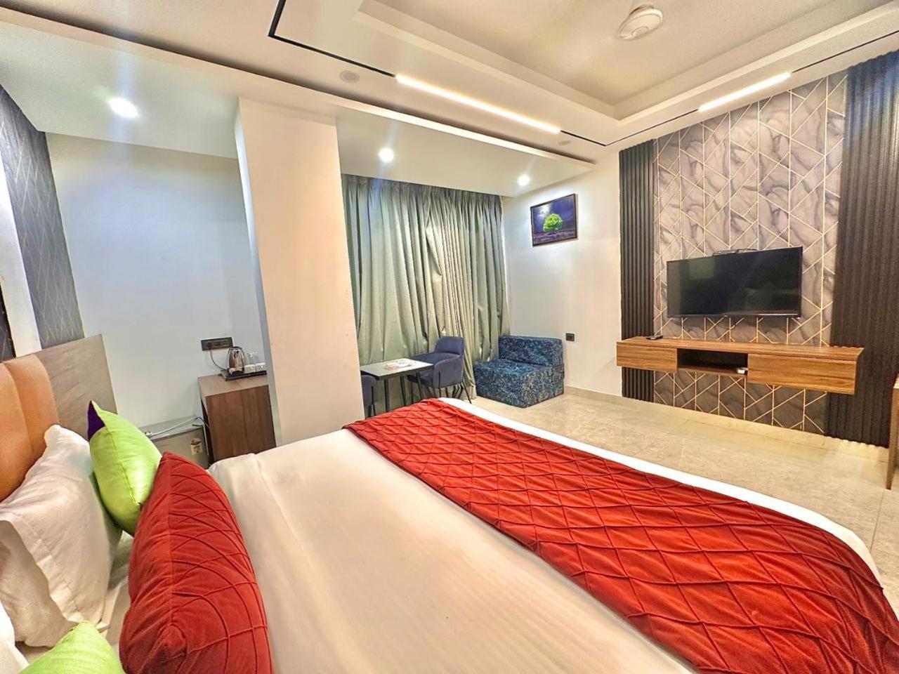 Superior Double Room,1739702022:JPEG